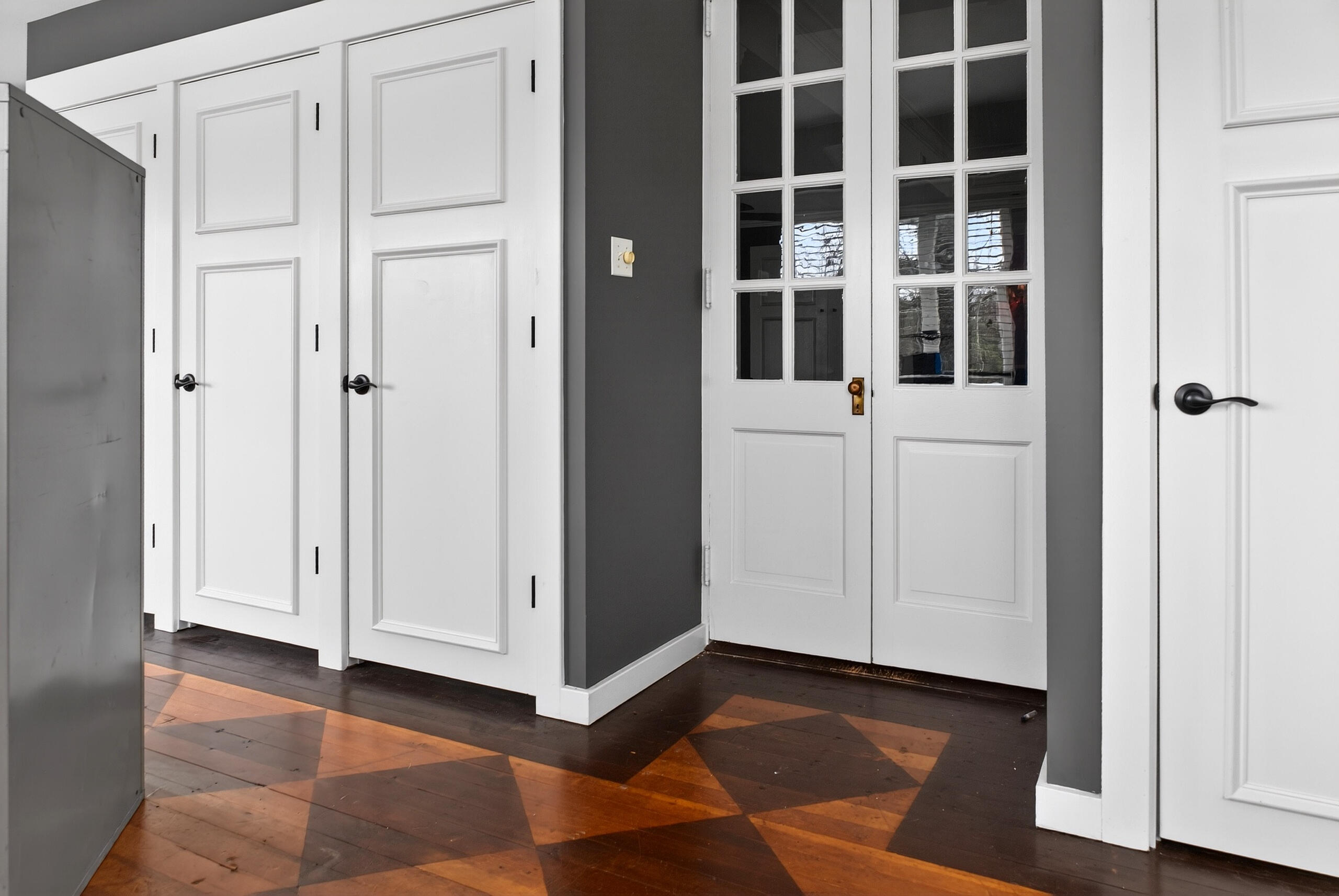 1115 Oakwood Avenue, Oakwood, Ohio 45419