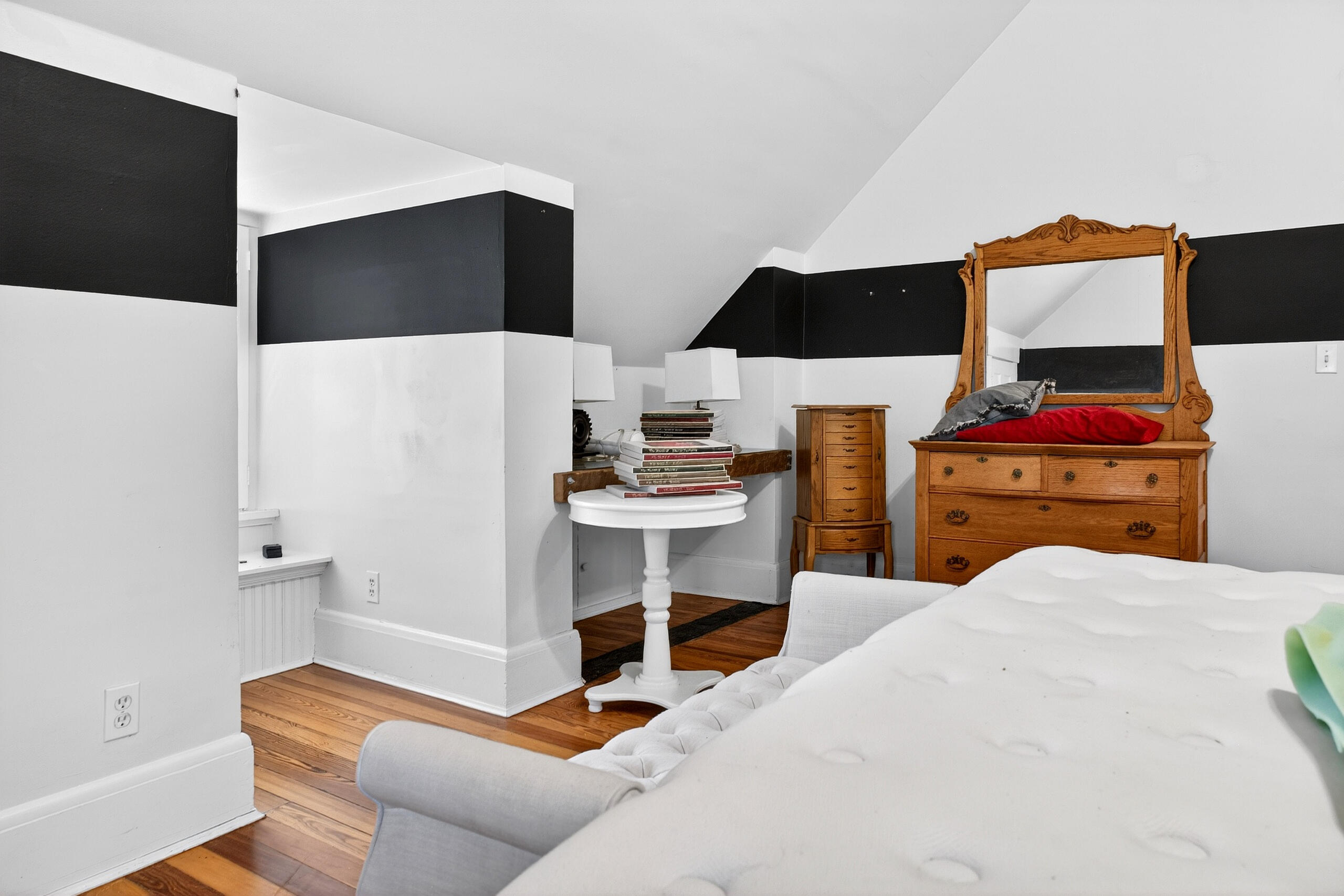 1115 Oakwood Avenue, Oakwood, Ohio 45419