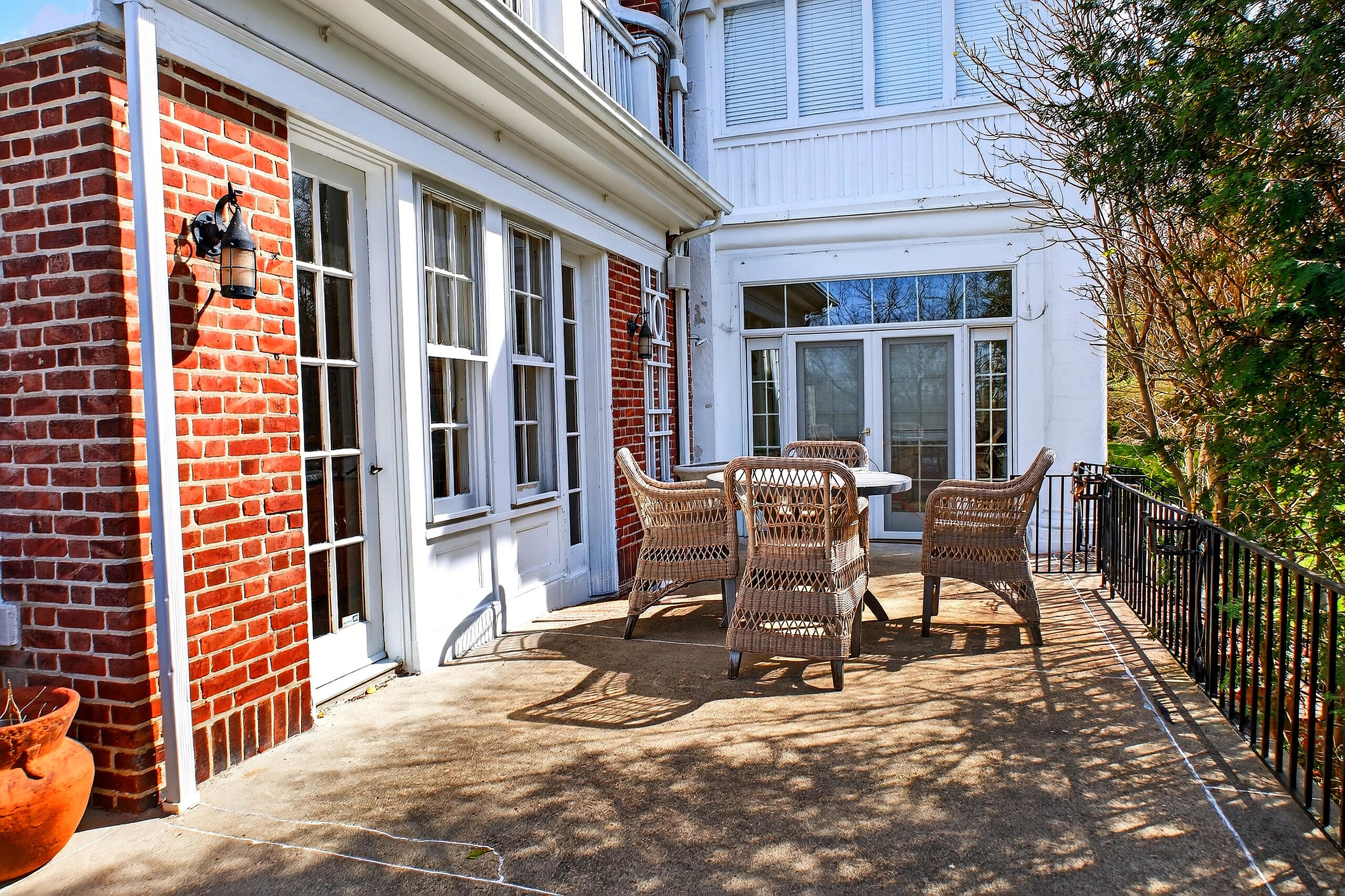 1115 Oakwood Avenue, Oakwood, Ohio 45419