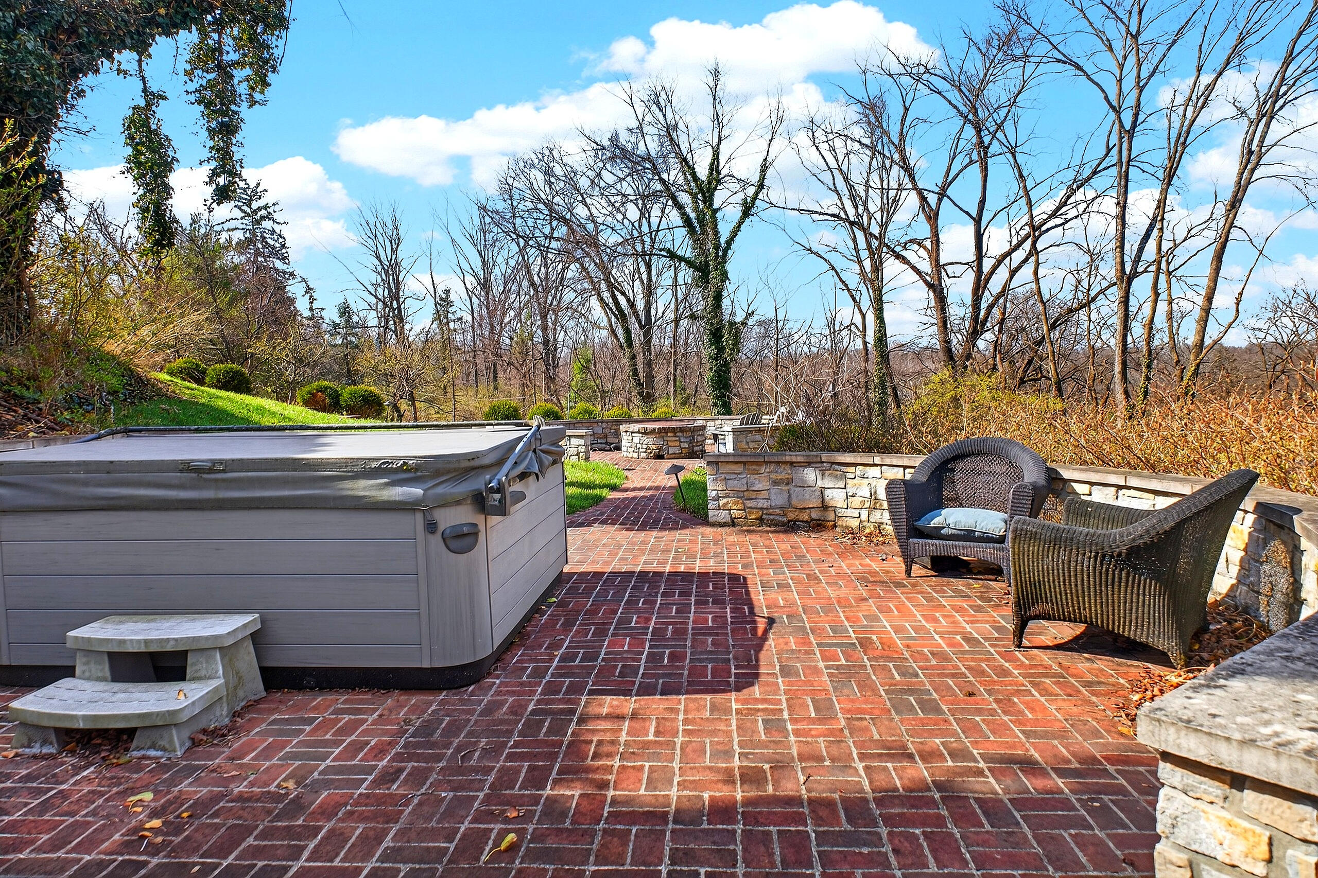 1115 Oakwood Avenue, Oakwood, Ohio 45419