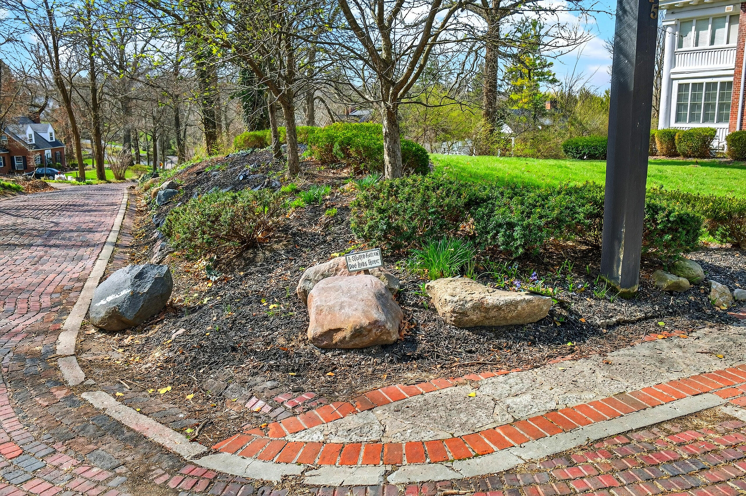 1115 Oakwood Avenue, Oakwood, Ohio 45419