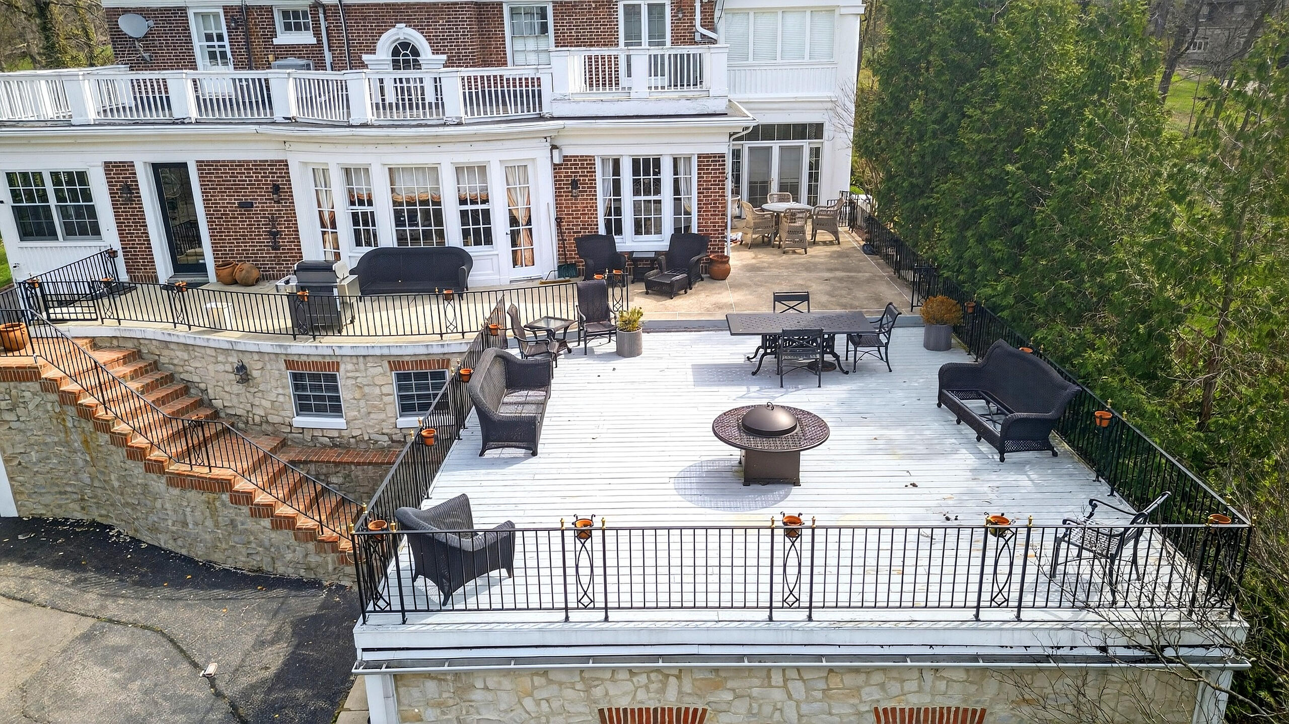 1115 Oakwood Avenue, Oakwood, Ohio 45419