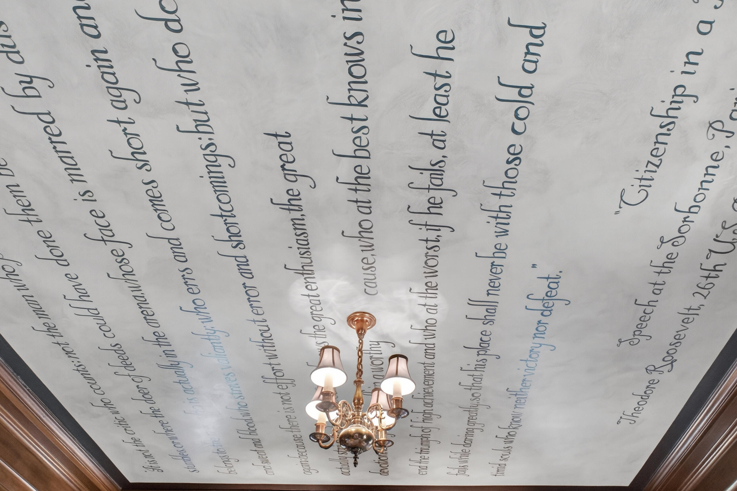 1115 Oakwood Avenue, Oakwood, Ohio 45419