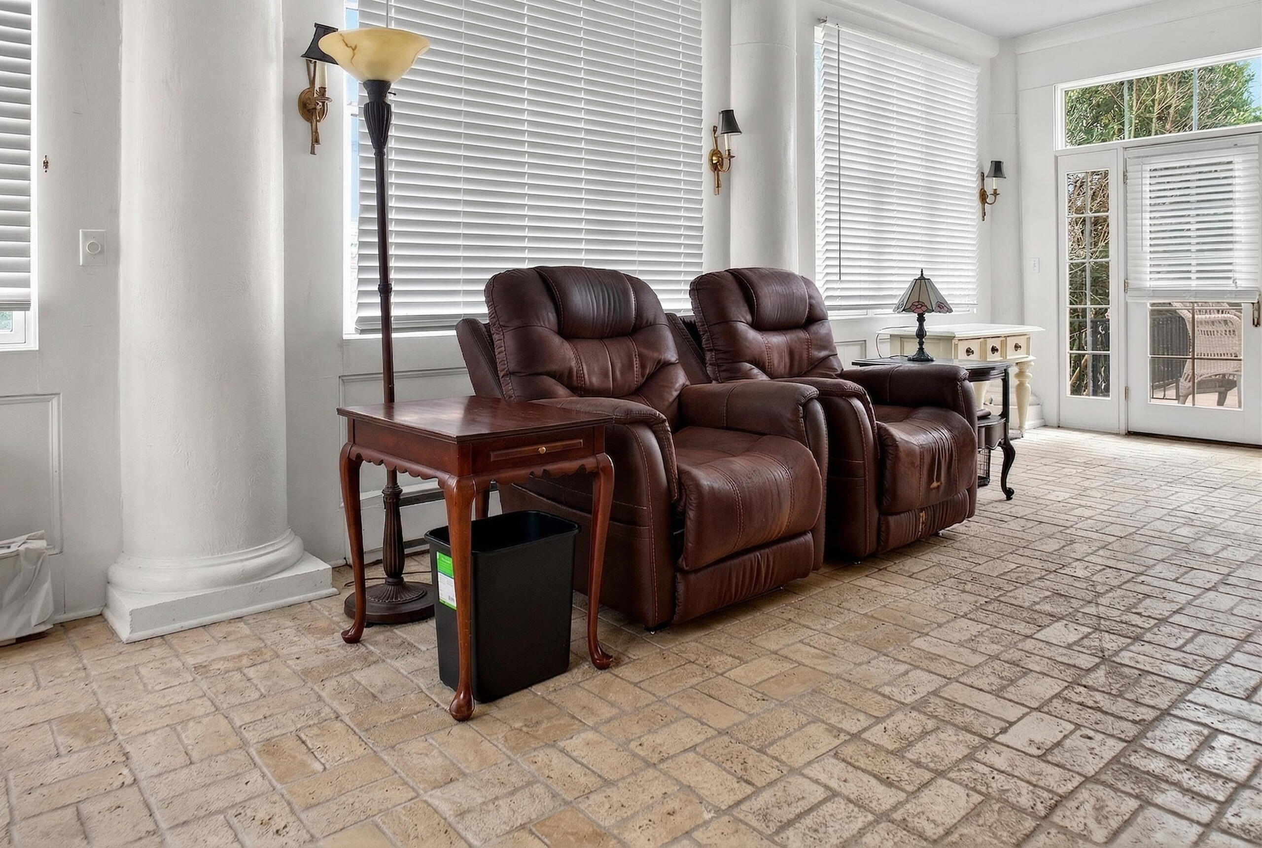 1115 Oakwood Avenue, Oakwood, Ohio 45419