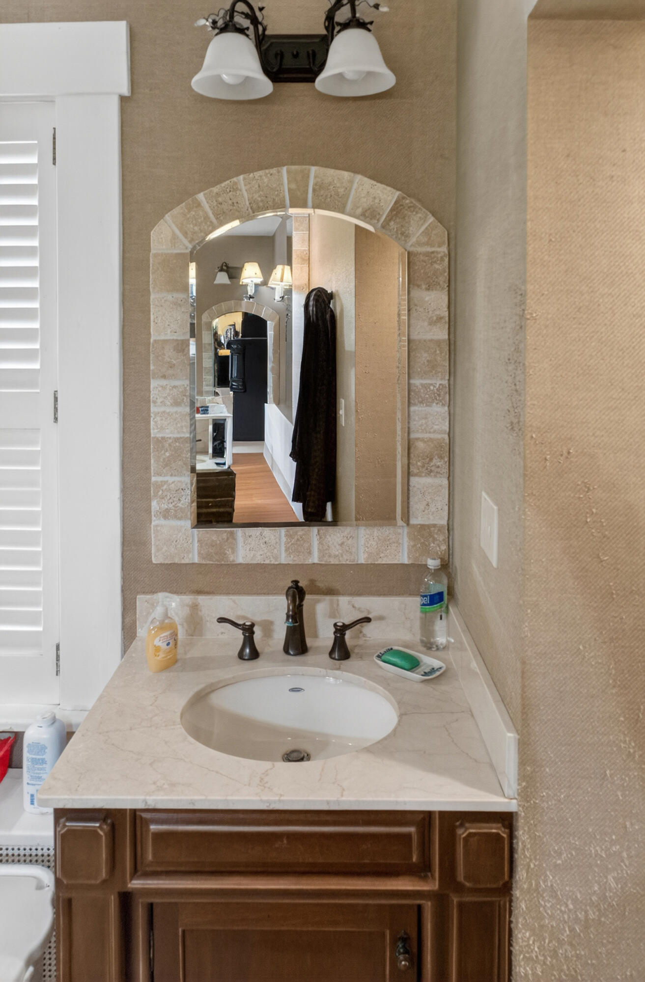 1115 Oakwood Avenue, Oakwood, Ohio 45419