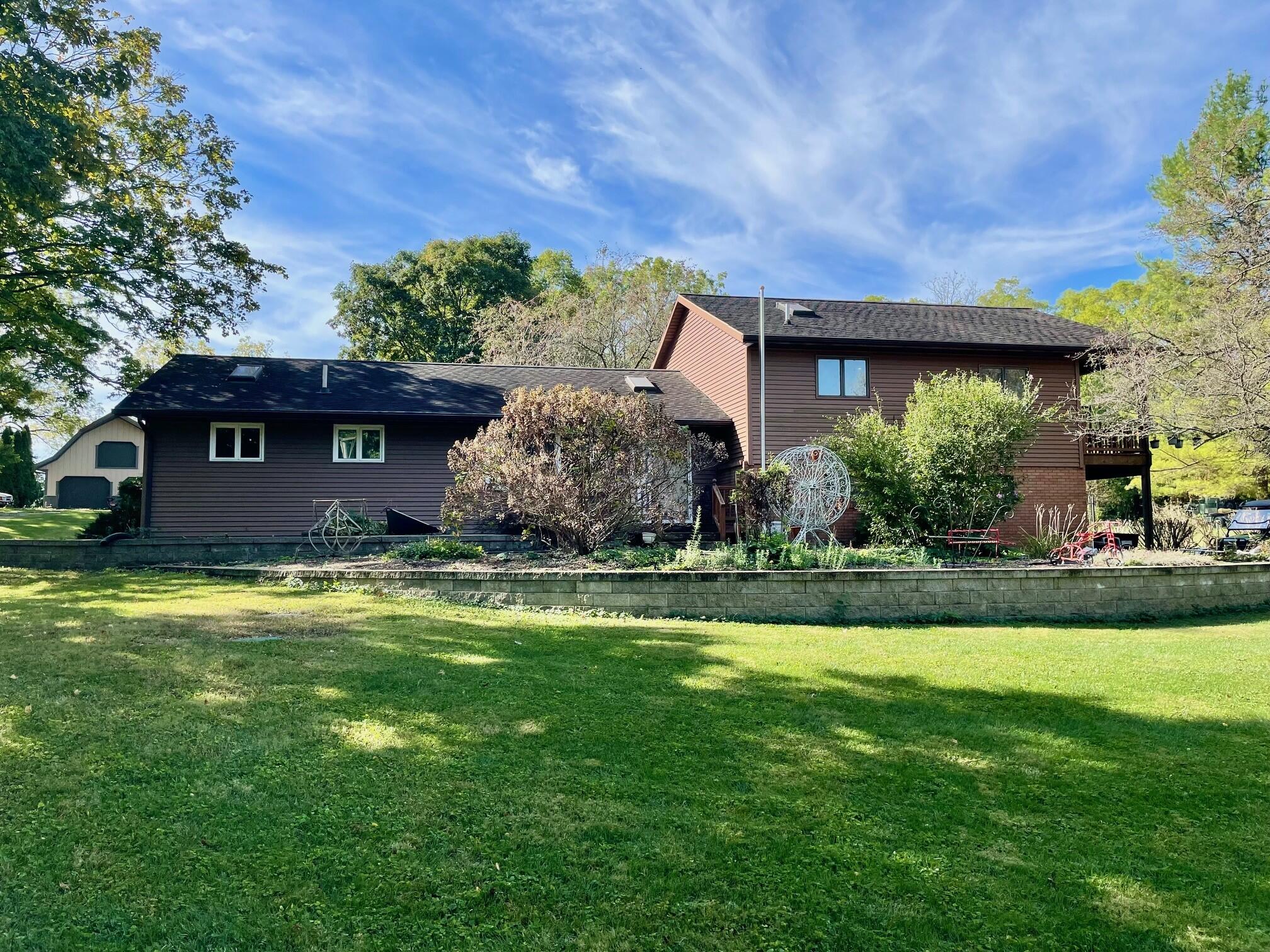 6215 New Carlisle Pike, Springfield, Ohio 45504