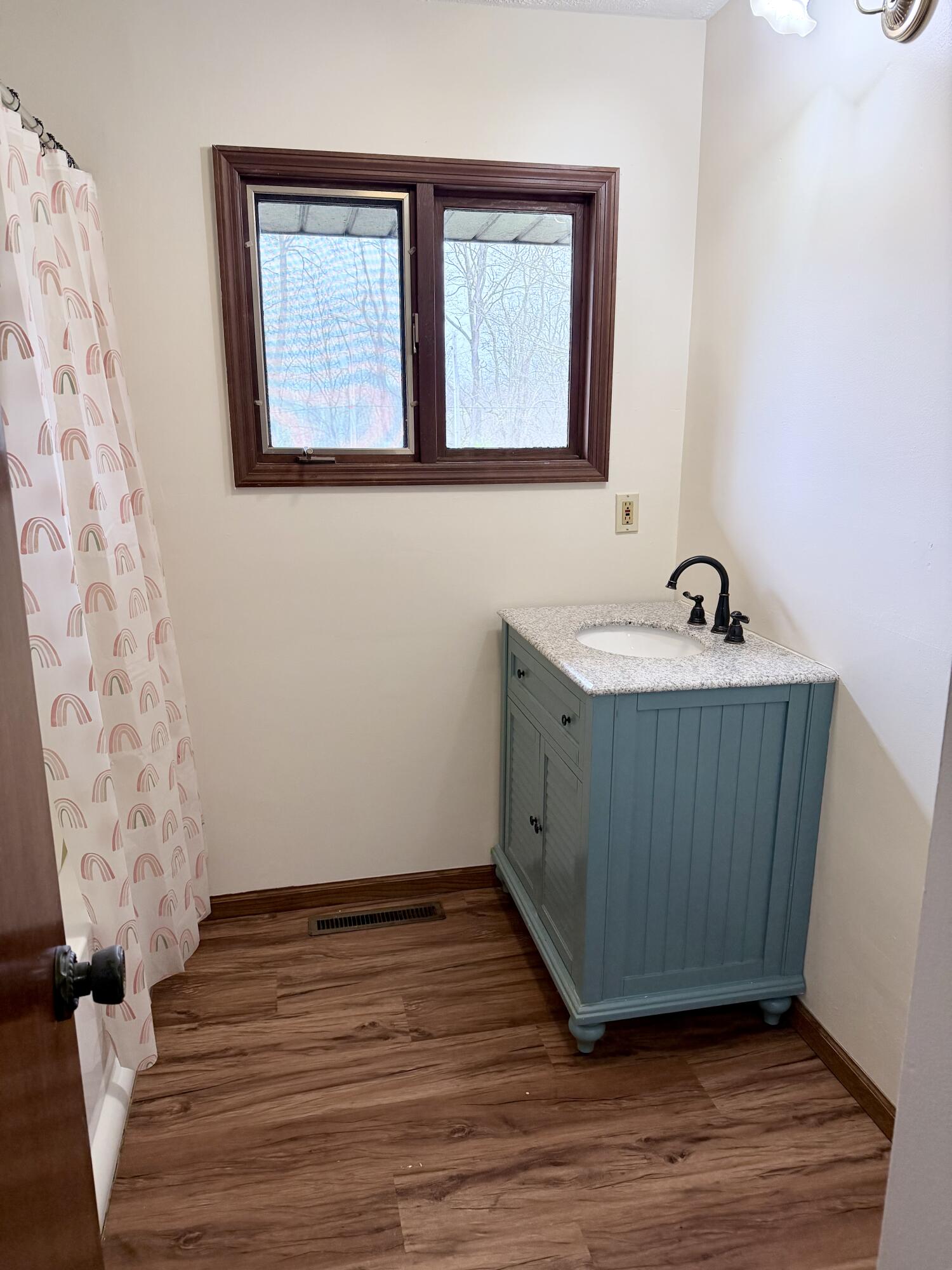 6215 New Carlisle Pike, Springfield, Ohio 45504