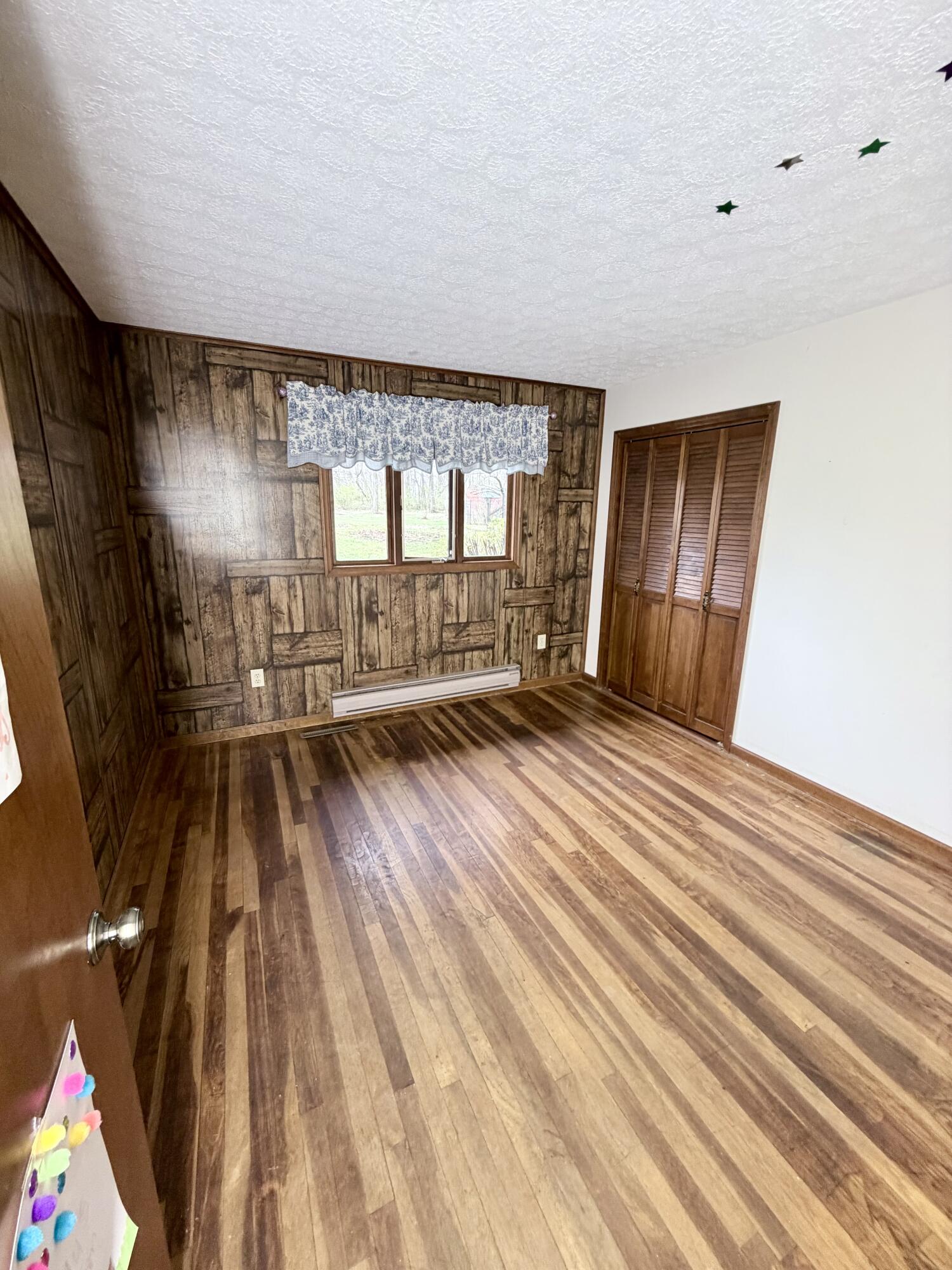 6215 New Carlisle Pike, Springfield, Ohio 45504