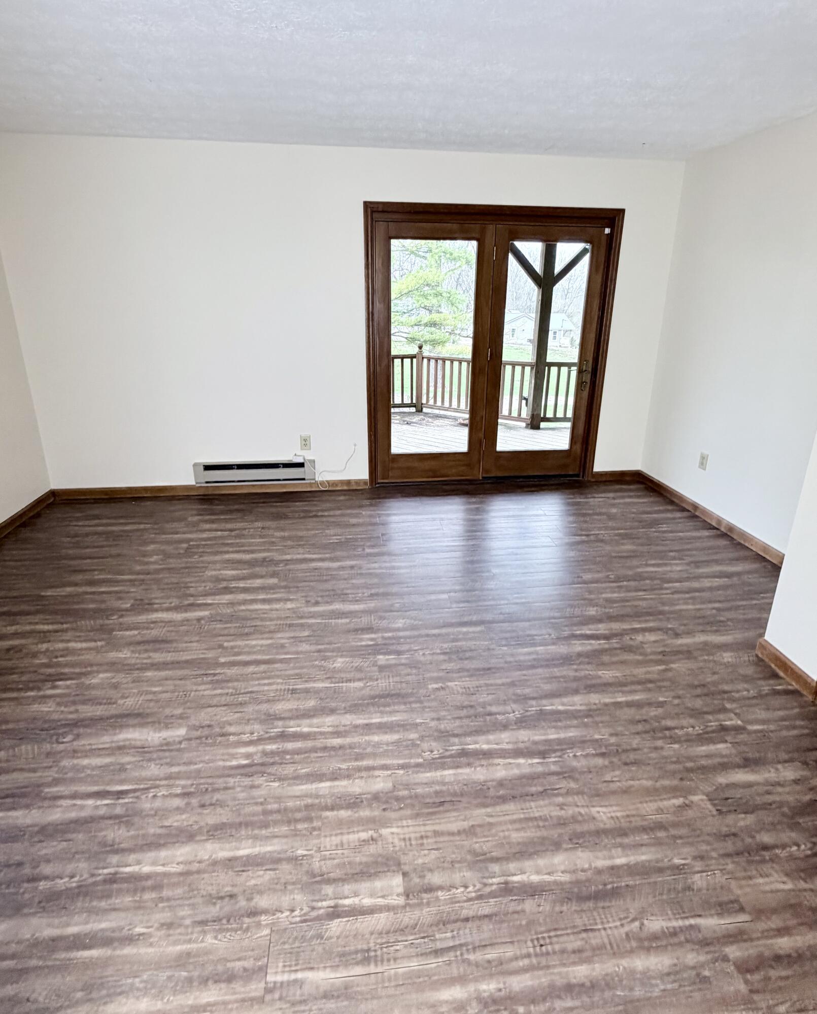 6215 New Carlisle Pike, Springfield, Ohio 45504