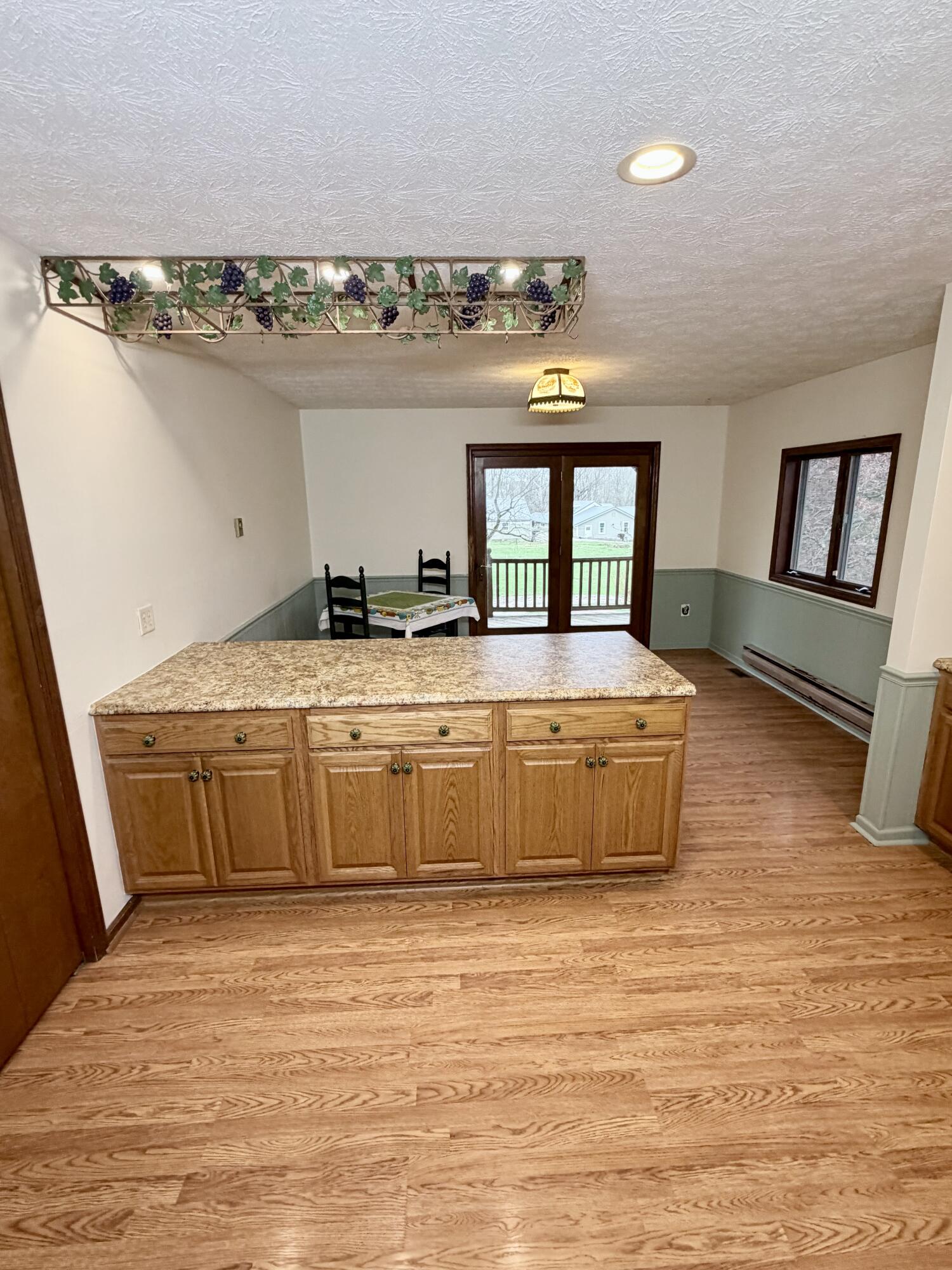 6215 New Carlisle Pike, Springfield, Ohio 45504