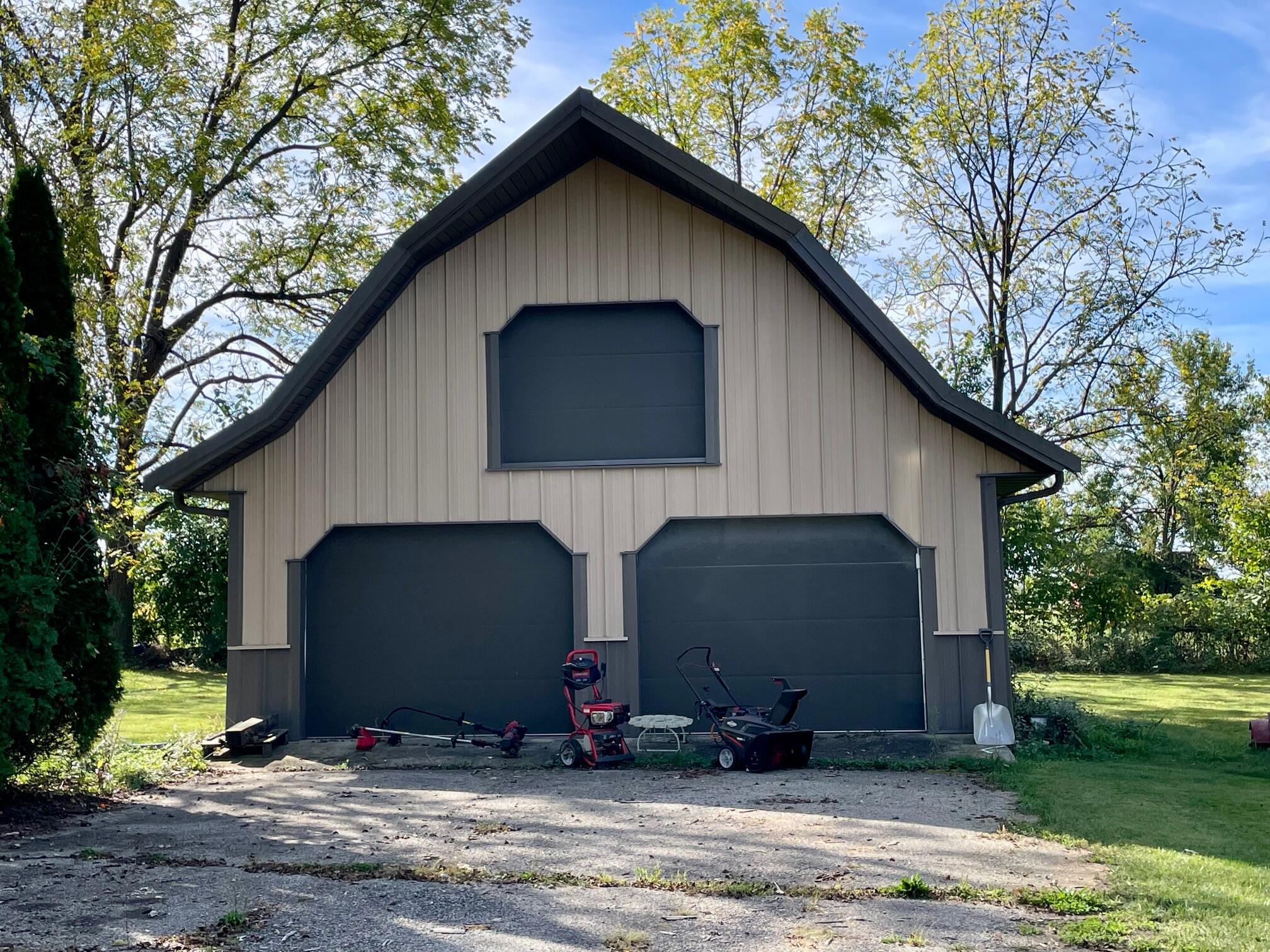 6215 New Carlisle Pike, Springfield, Ohio 45504