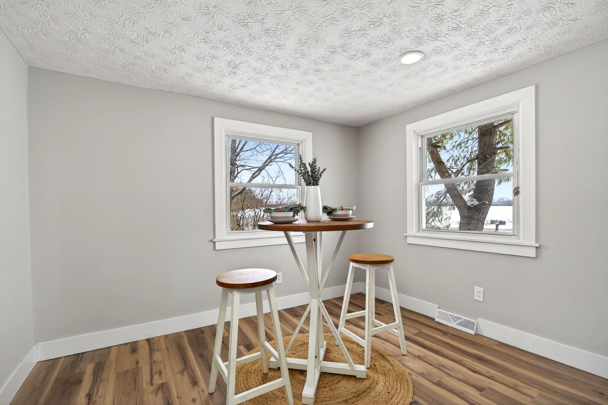 9475 National Road, New Carlisle, Ohio 45344