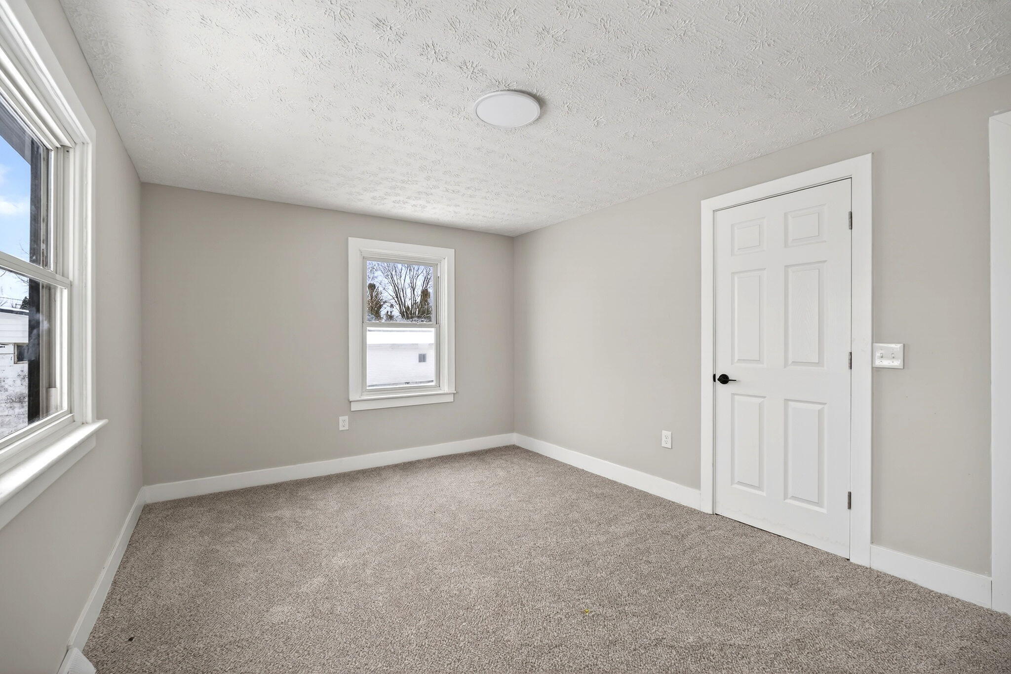 9475 National Road, New Carlisle, Ohio 45344