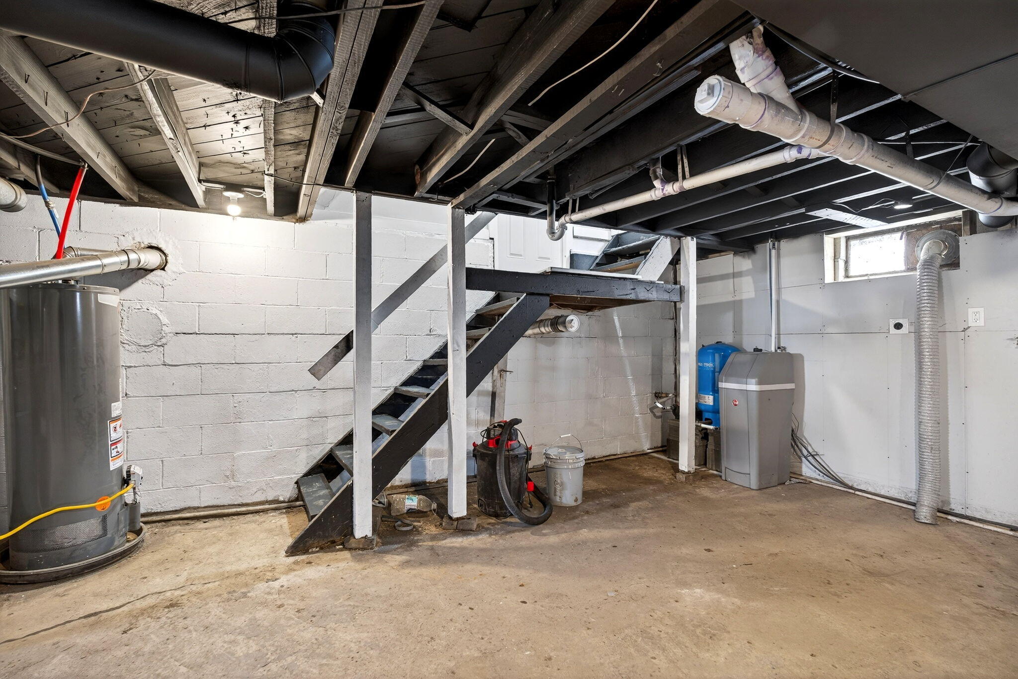 9475 National Road, New Carlisle, Ohio 45344