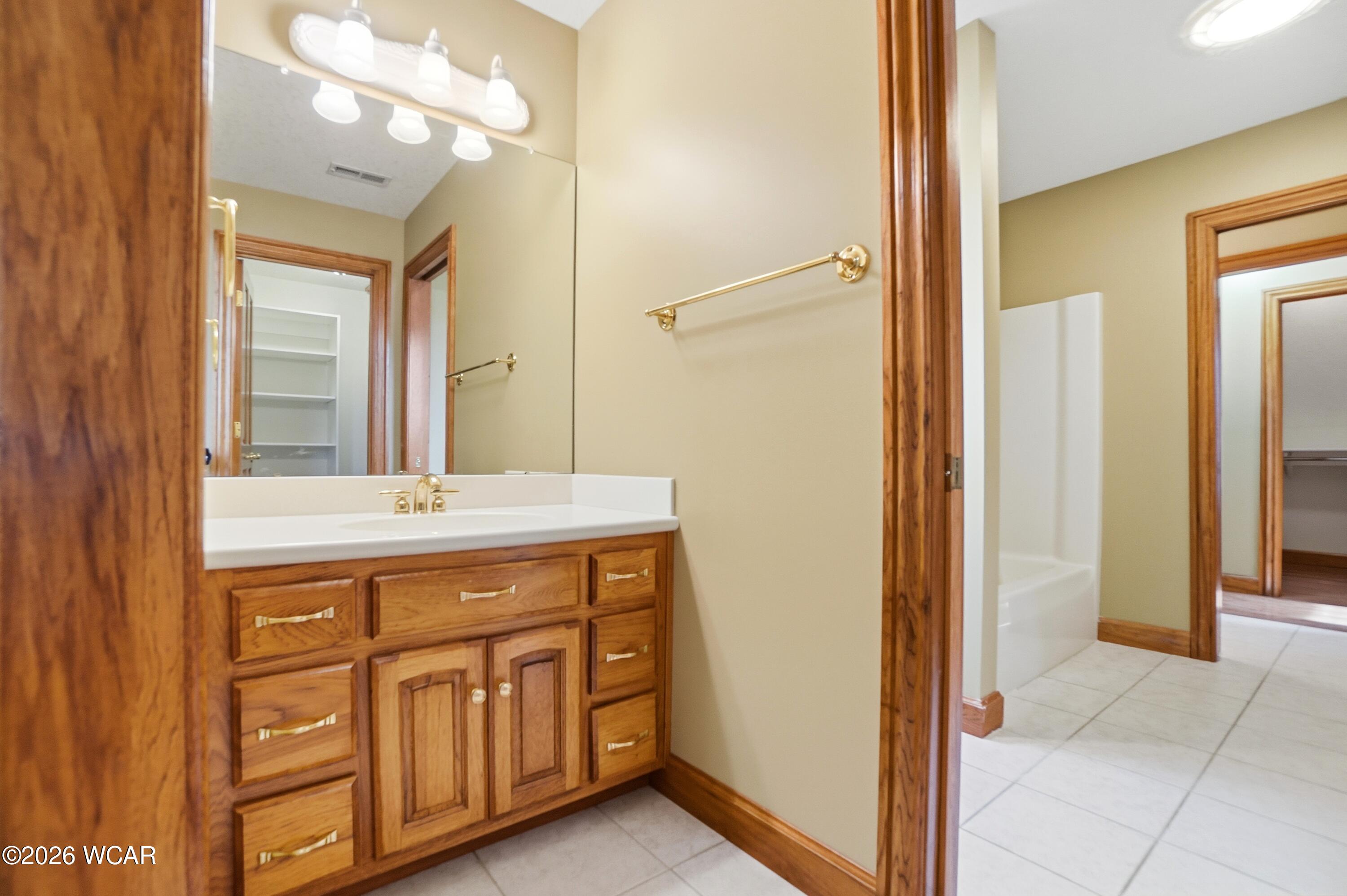 3020 Lakeshore Drive, Lima, Ohio