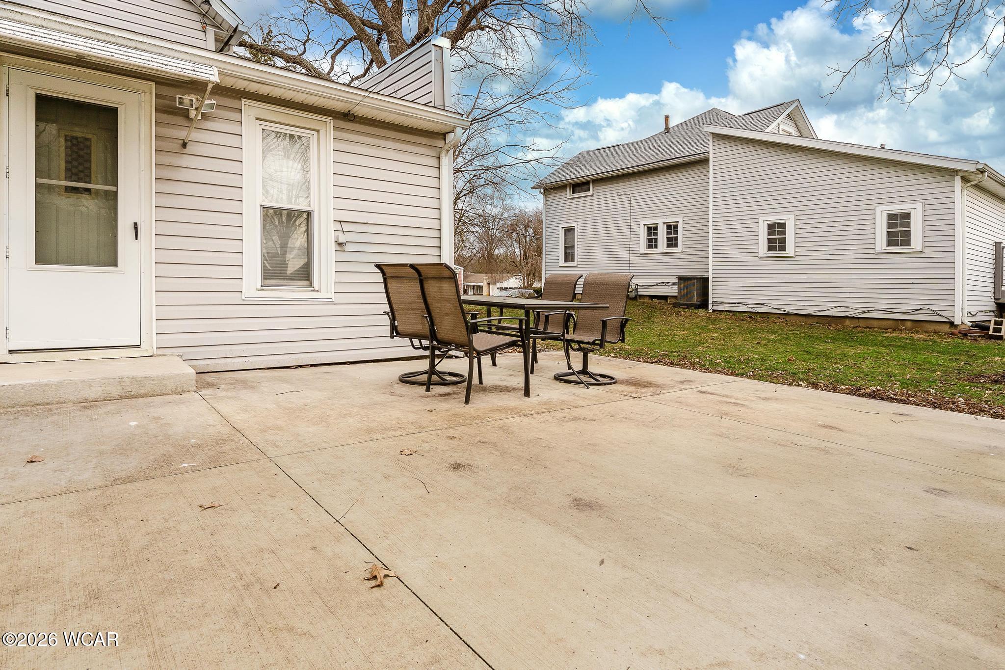 151 Lawn Avenue, Bluffton, Ohio