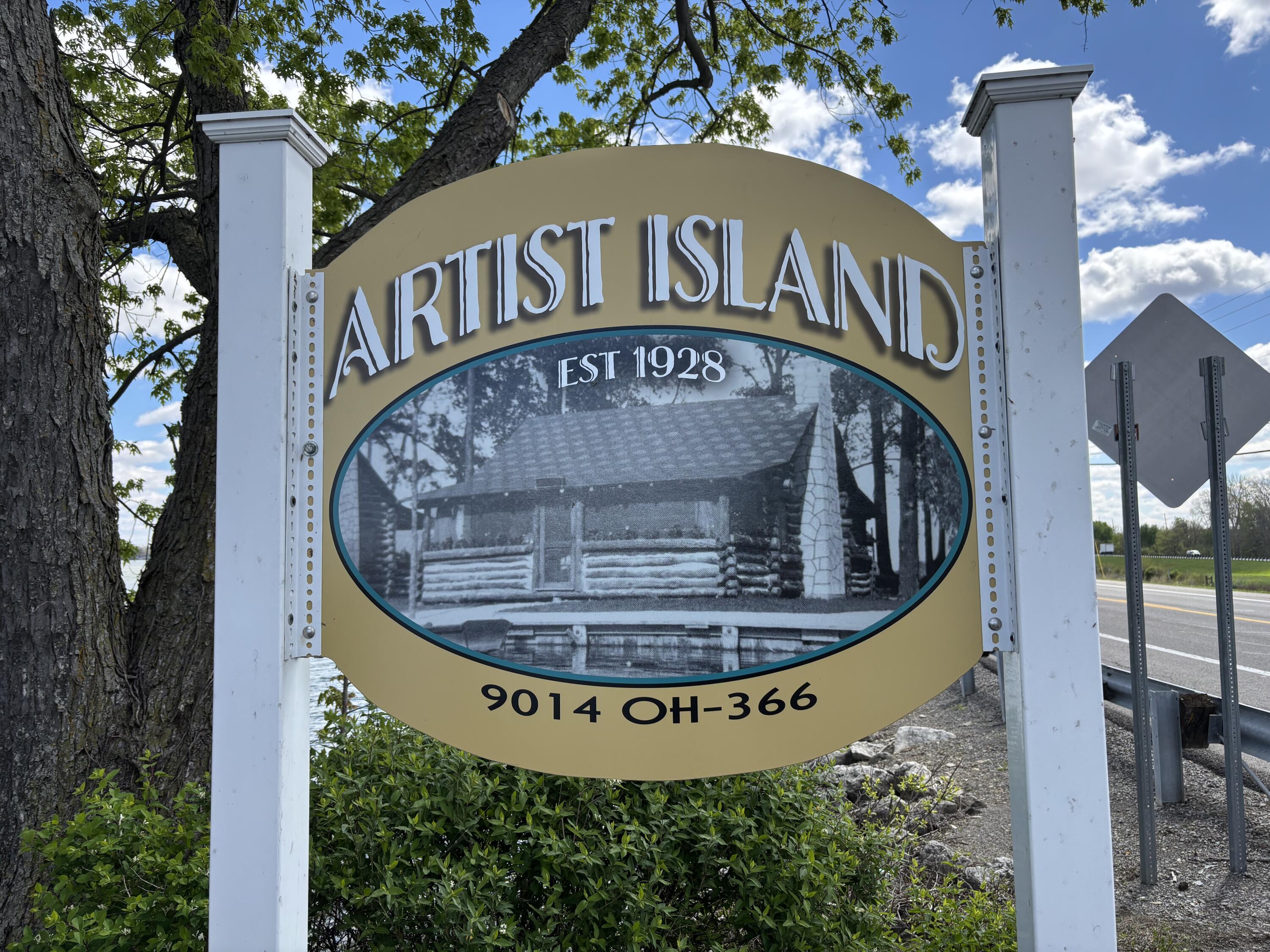 5 Private Drive, Russells Point, Ohio 43348