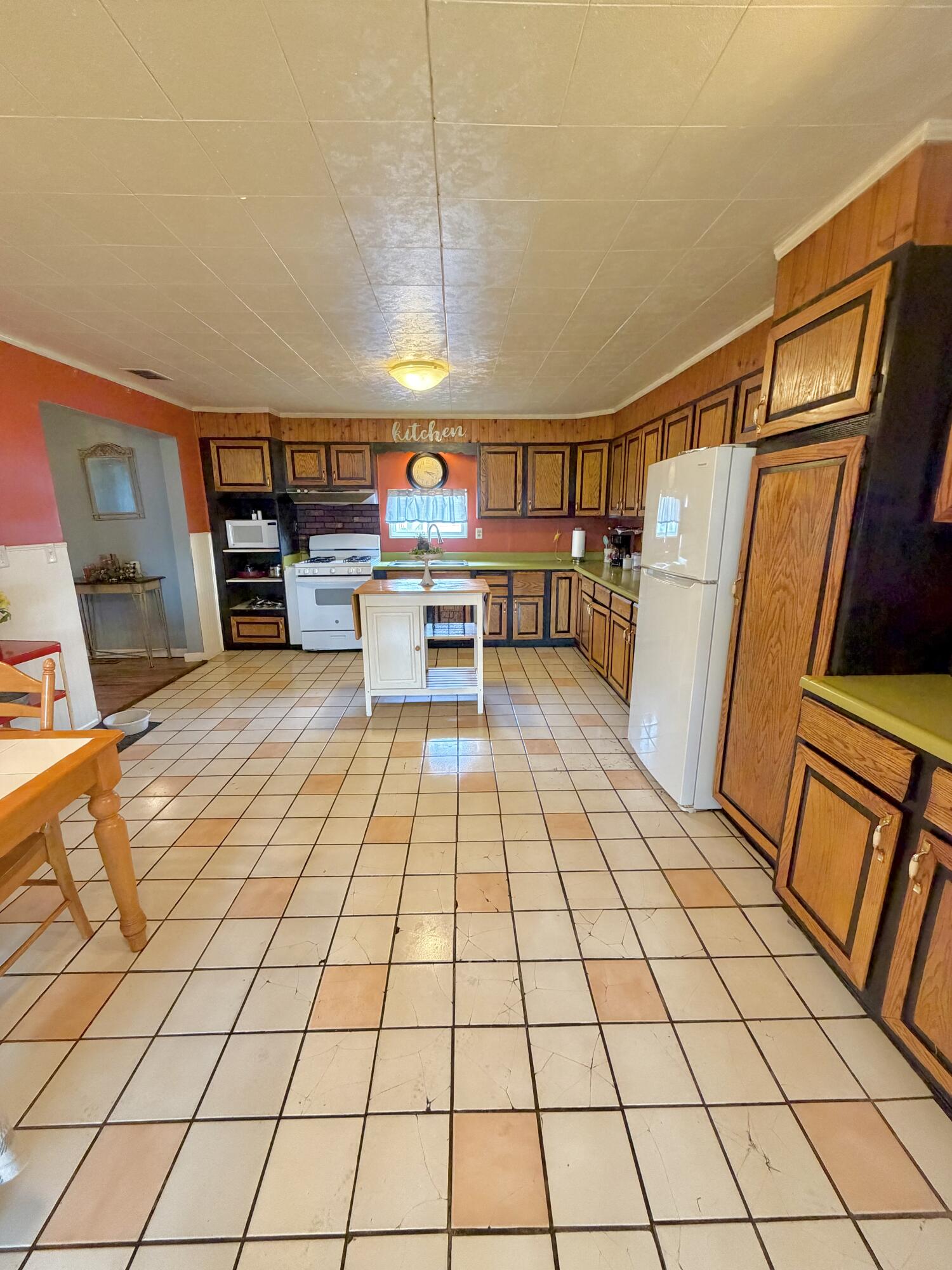 712 Taylor Avenue, Lima, Ohio 45801