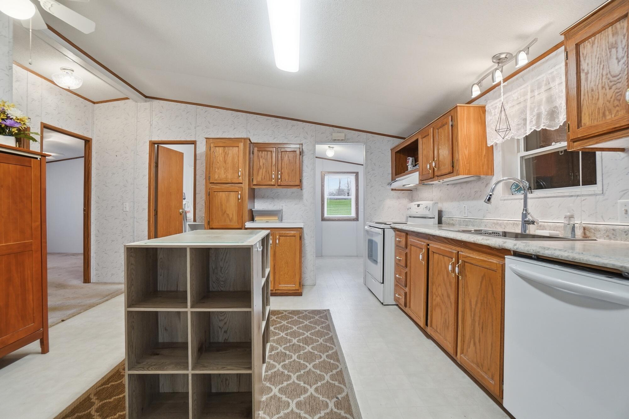 23 Rock Run, Springfield, Ohio 45502