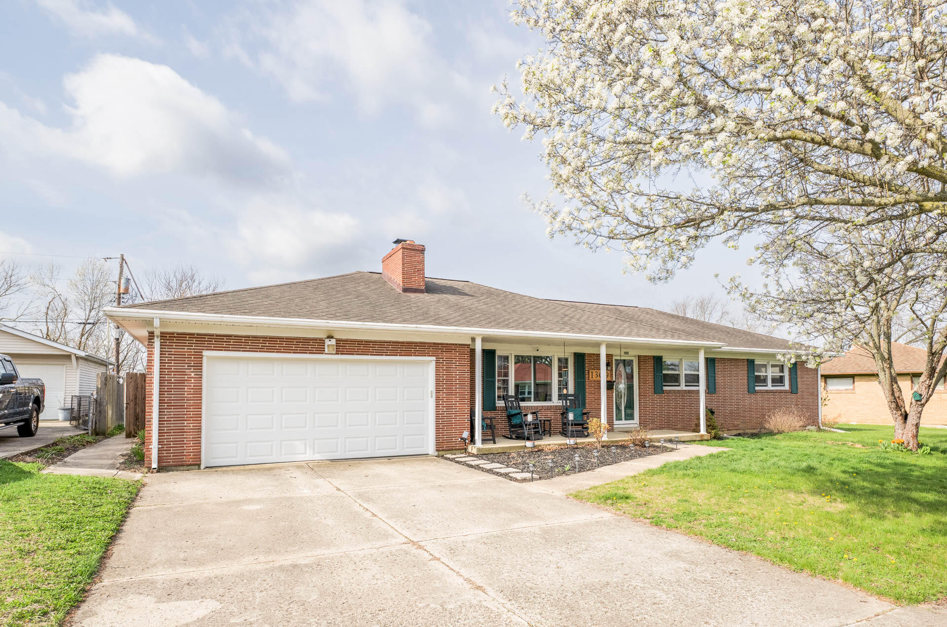 1309 Richmoor Road, Springfield, Ohio 45503