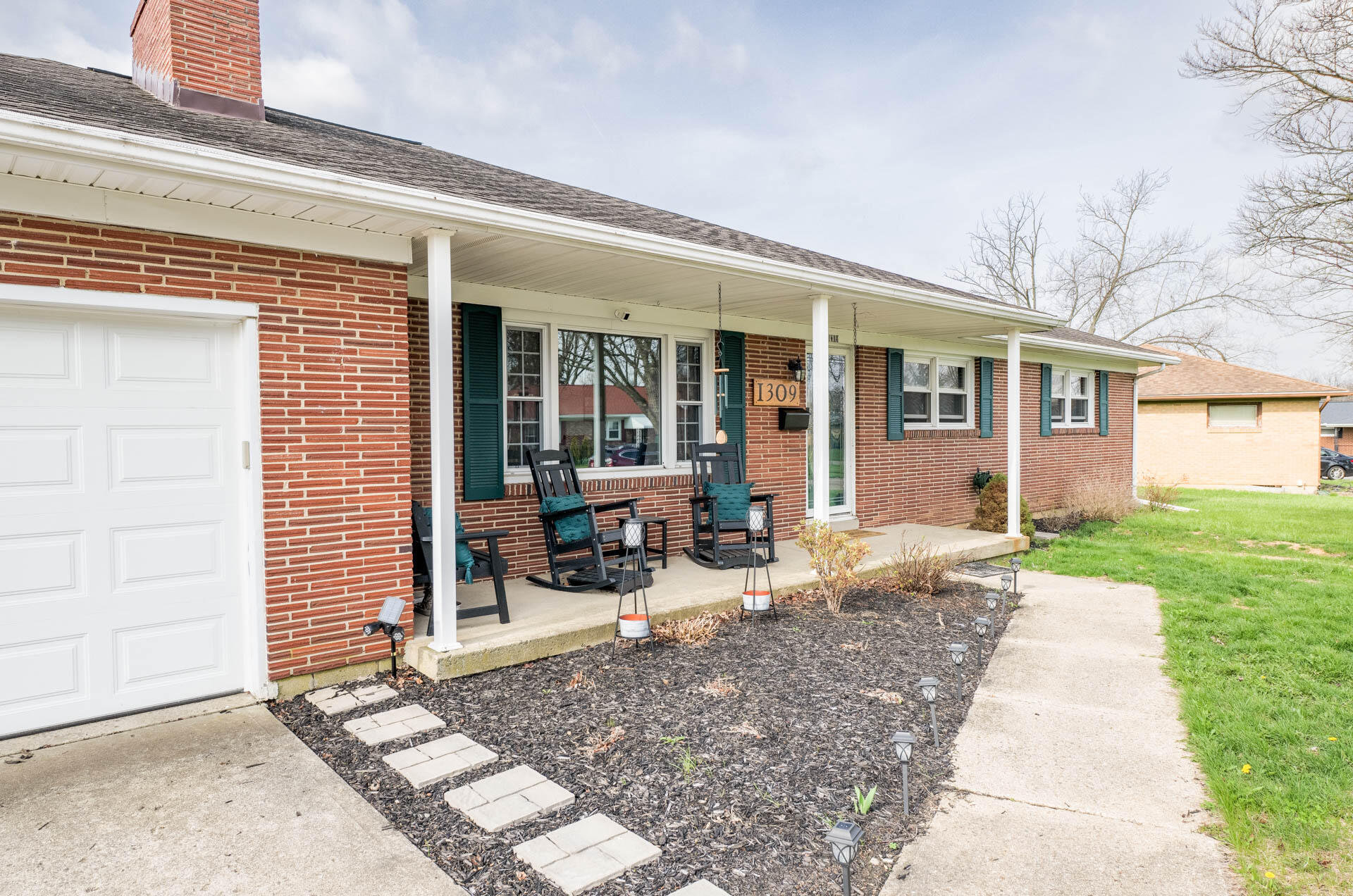1309 Richmoor Road, Springfield, Ohio 45503