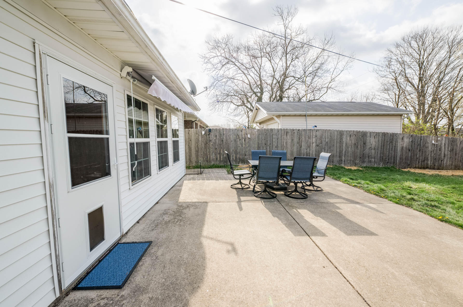 1309 Richmoor Road, Springfield, Ohio 45503