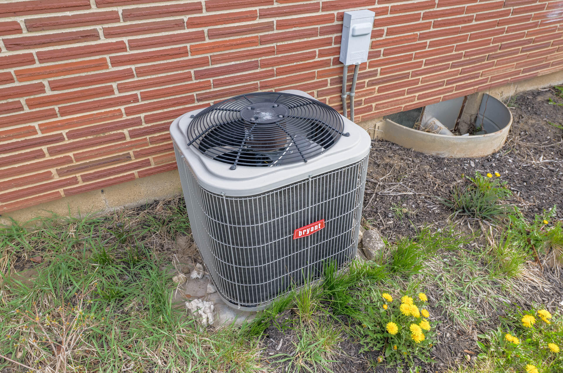 1309 Richmoor Road, Springfield, Ohio 45503