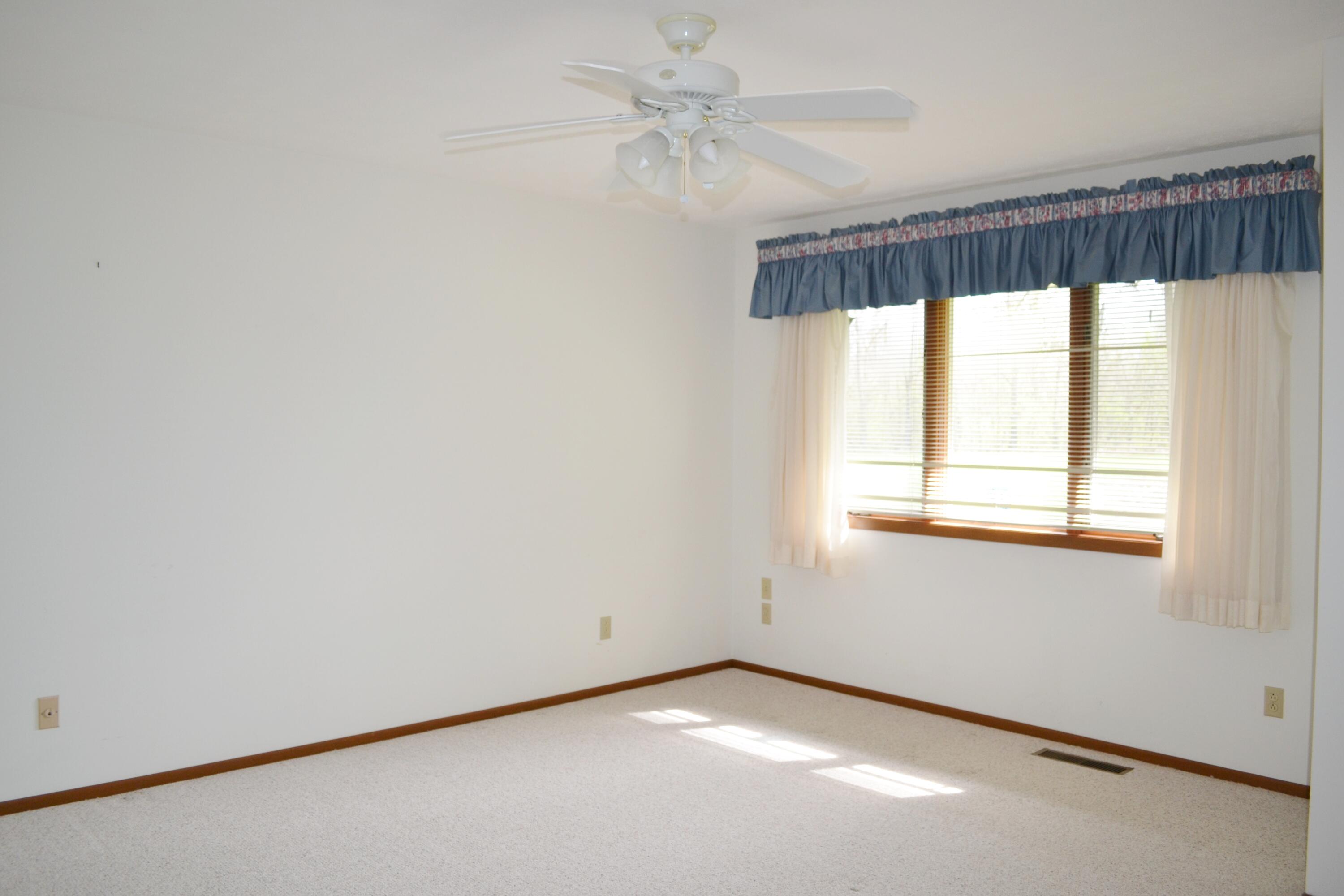 3052 Brixton Drive, Springfield, Ohio 45503