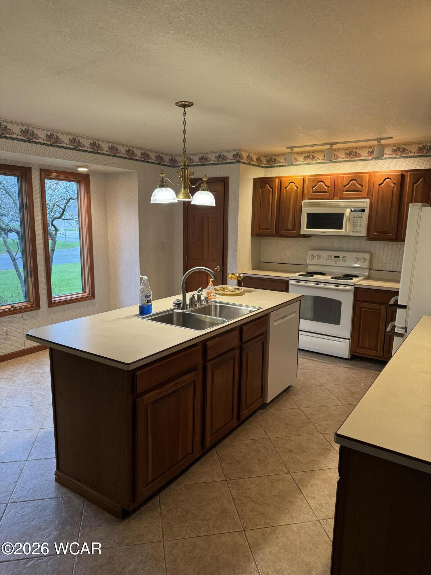 2148 Larkspur Drive, Elida, Ohio