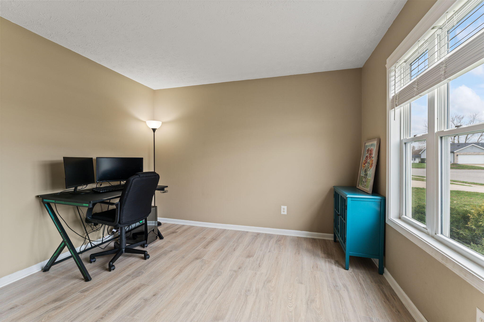 1371 Edinburgh Drive, Troy, Ohio 45373