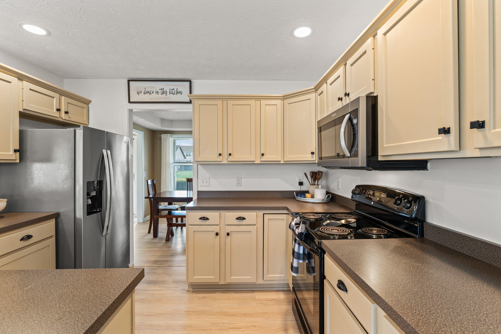 1371 Edinburgh Drive, Troy, Ohio 45373