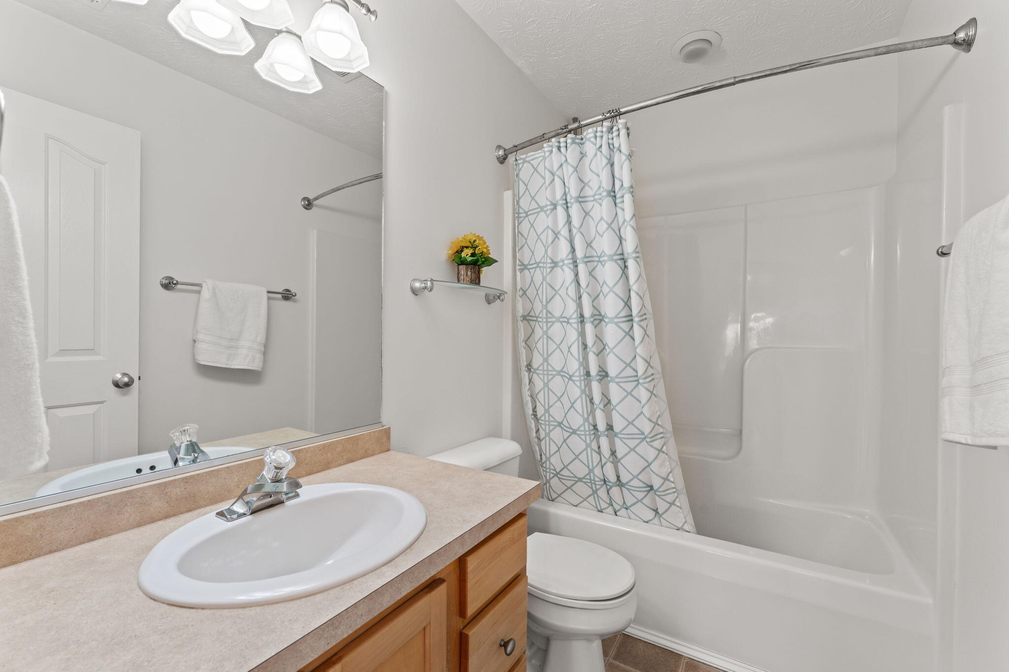 1371 Edinburgh Drive, Troy, Ohio 45373