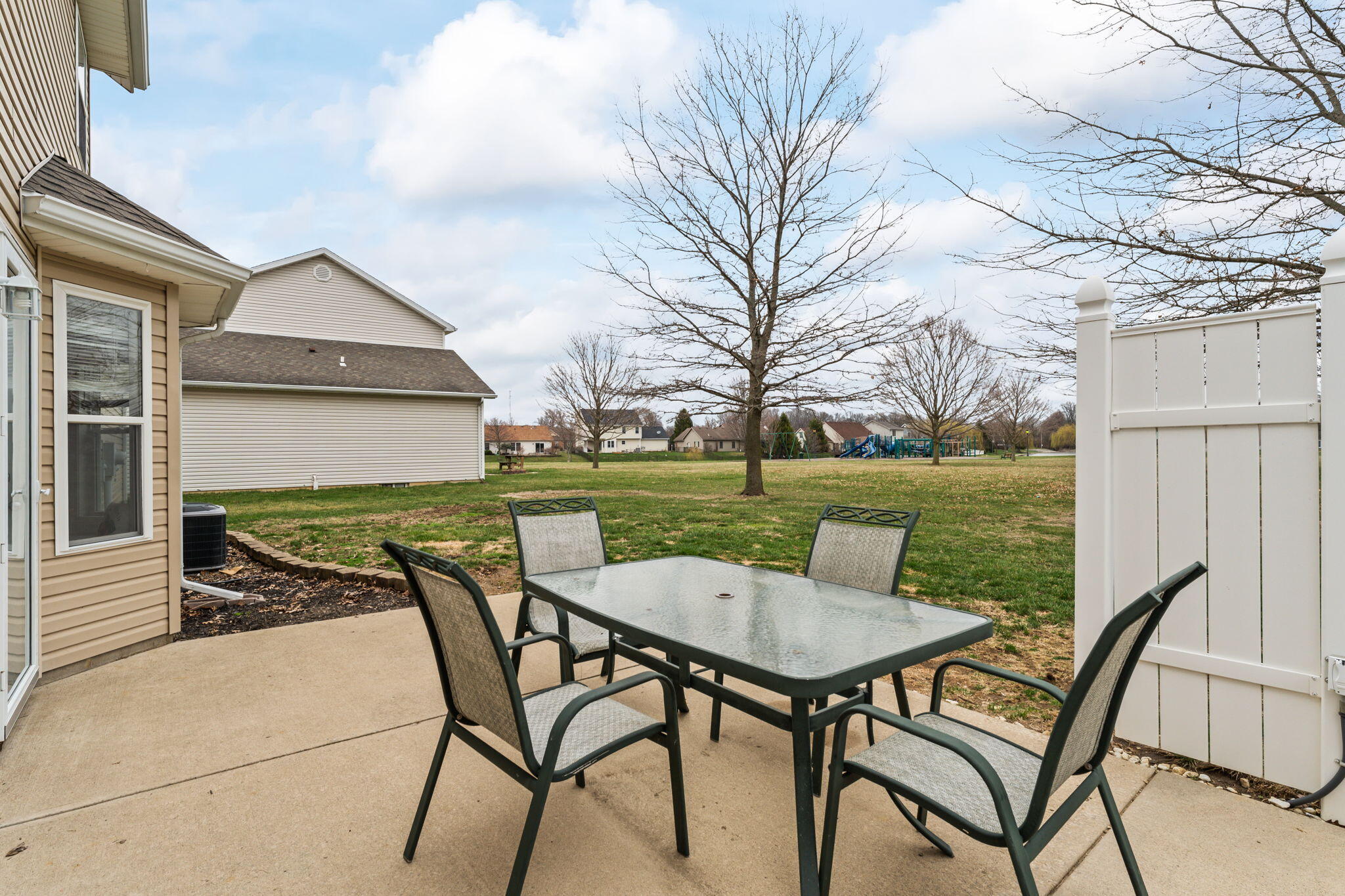 1371 Edinburgh Drive, Troy, Ohio 45373