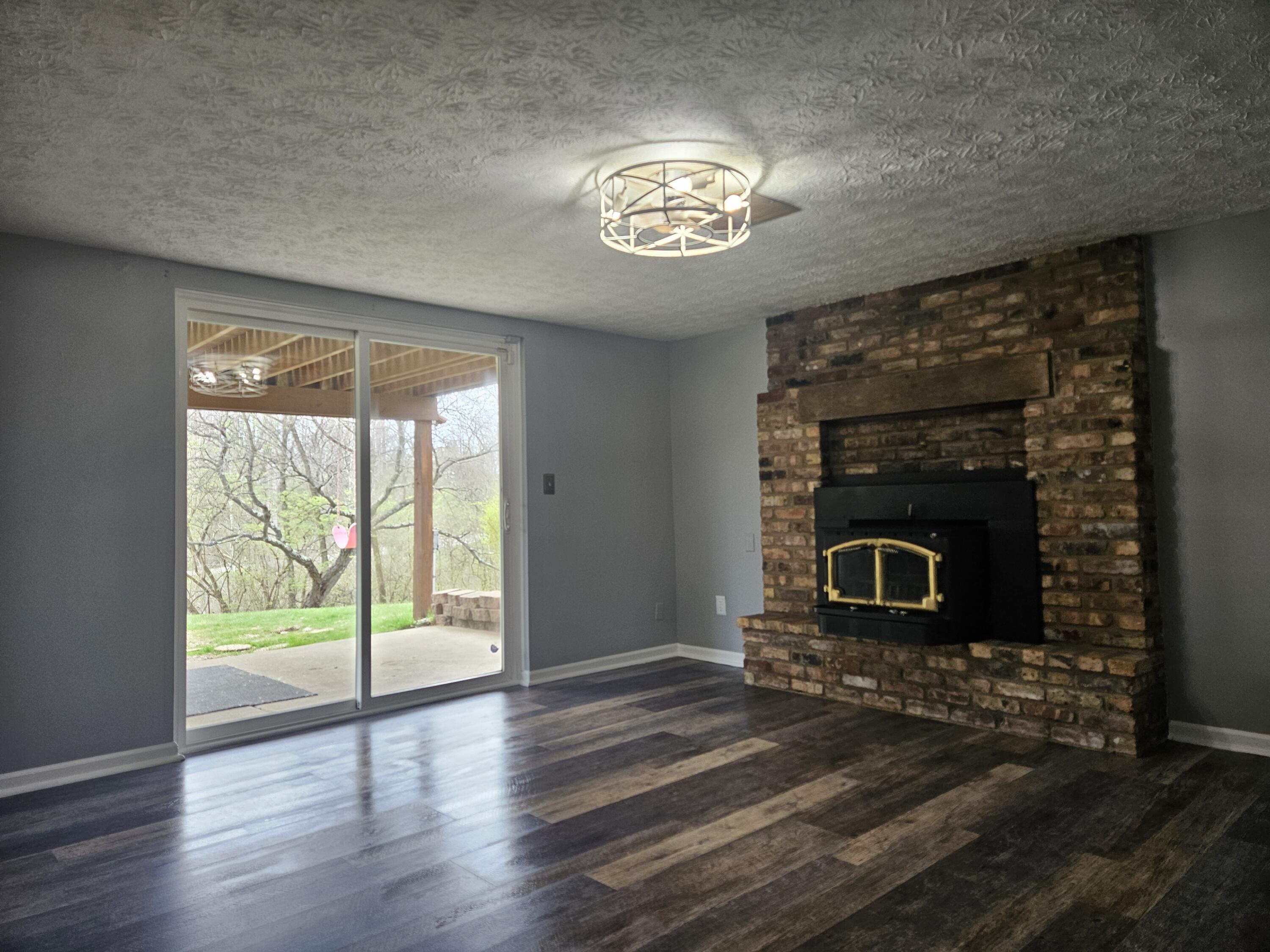 519 Moorefield Road, Springfield, Ohio 45502