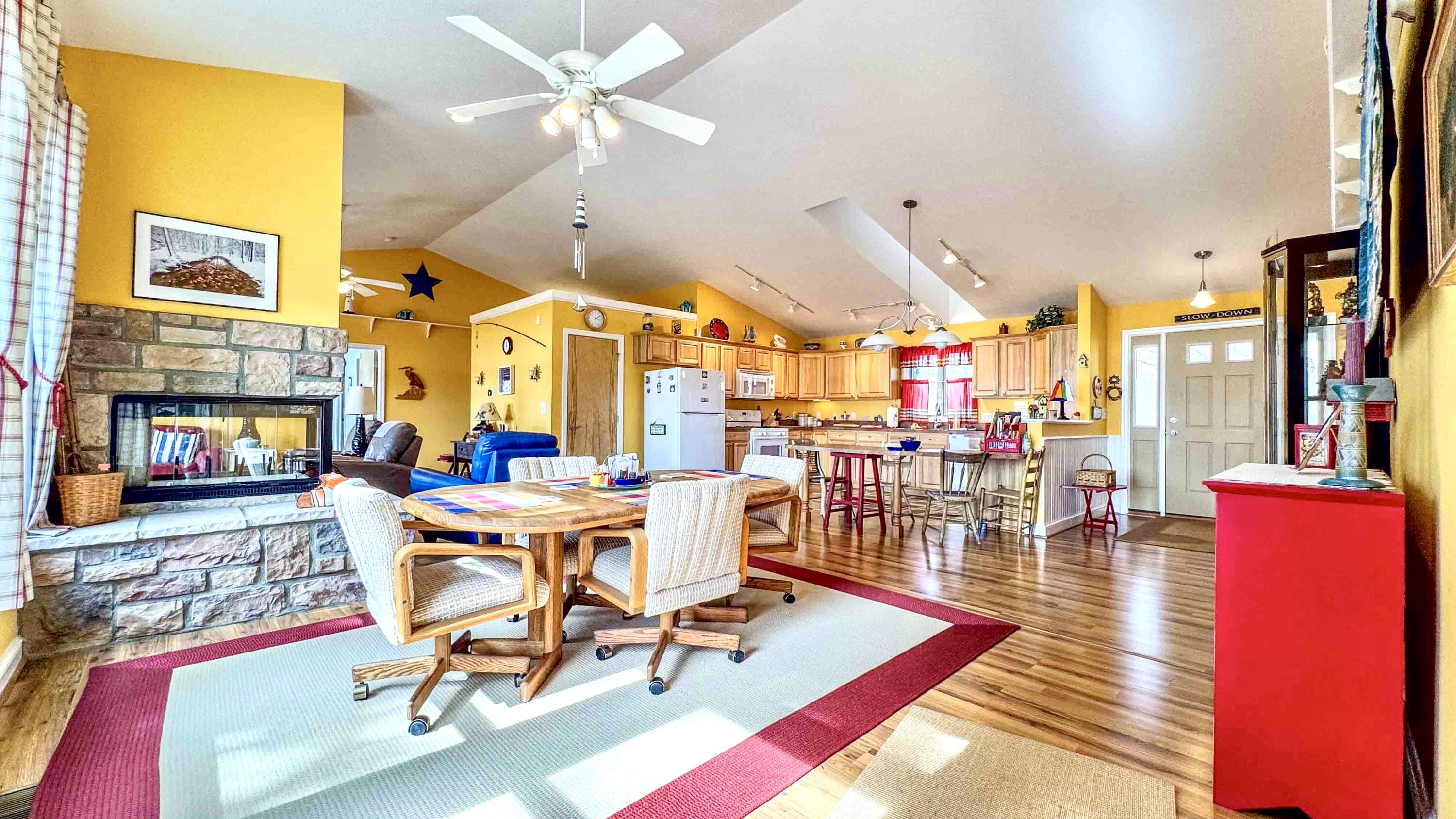 9668 Lakeshore Drive, Huntsville, Ohio 43324