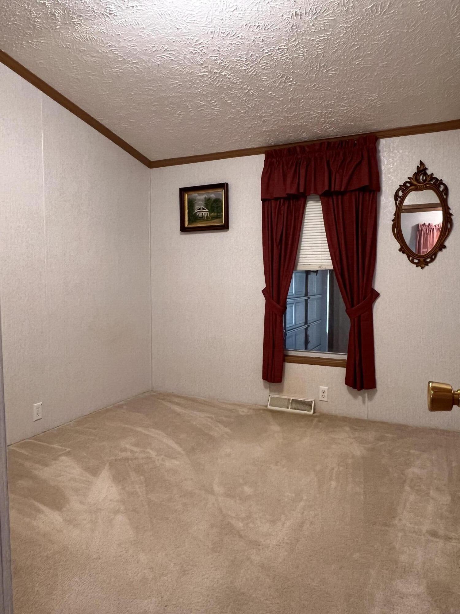 22 Sunset Drive, Springfield, Ohio 45504