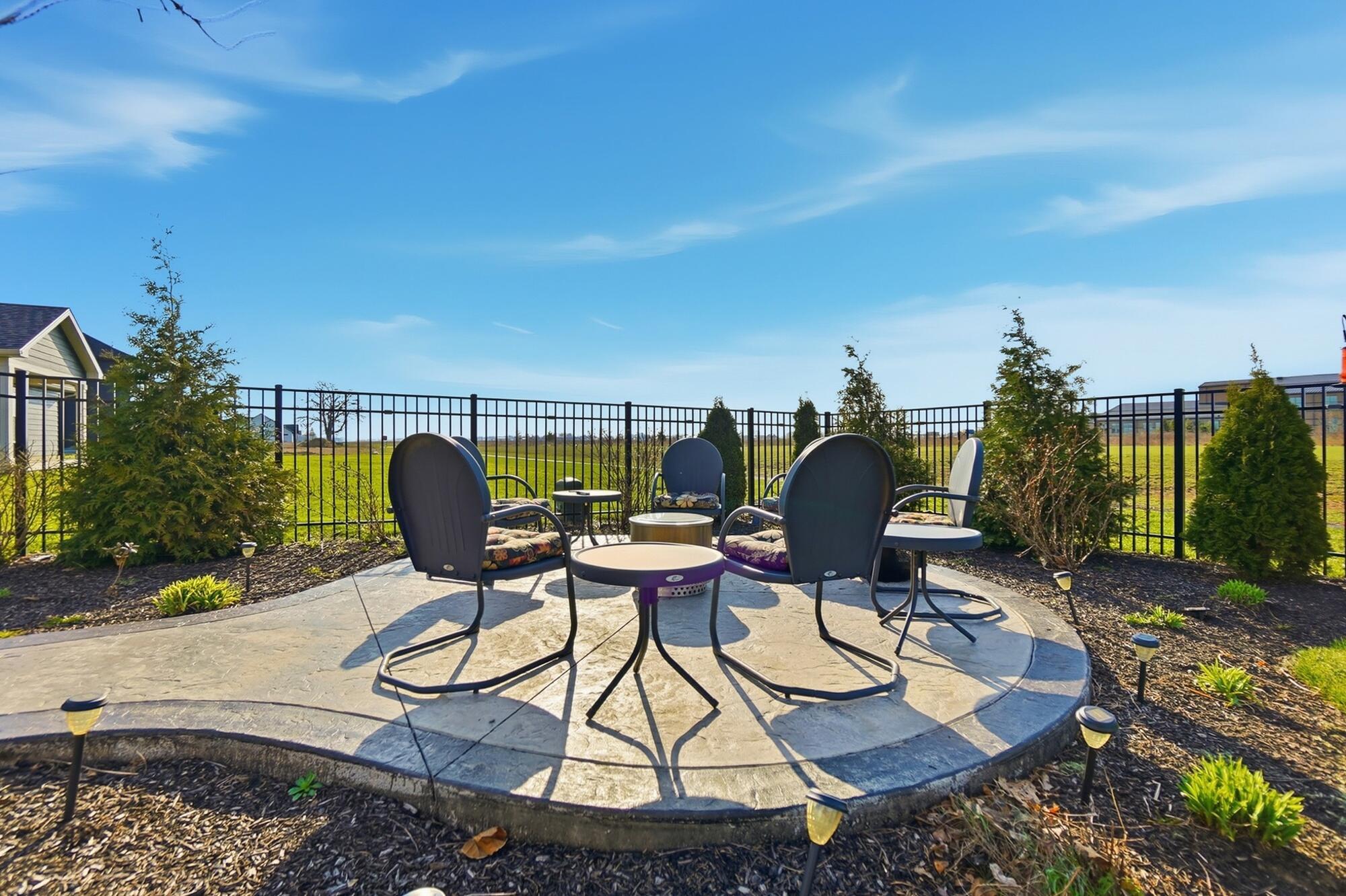 200 Woodside Drive, Arcanum, Ohio 45304