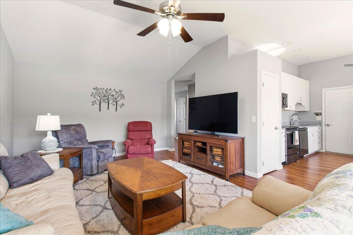 890 Autumn Chase Lane, Marysville, Ohio 43040