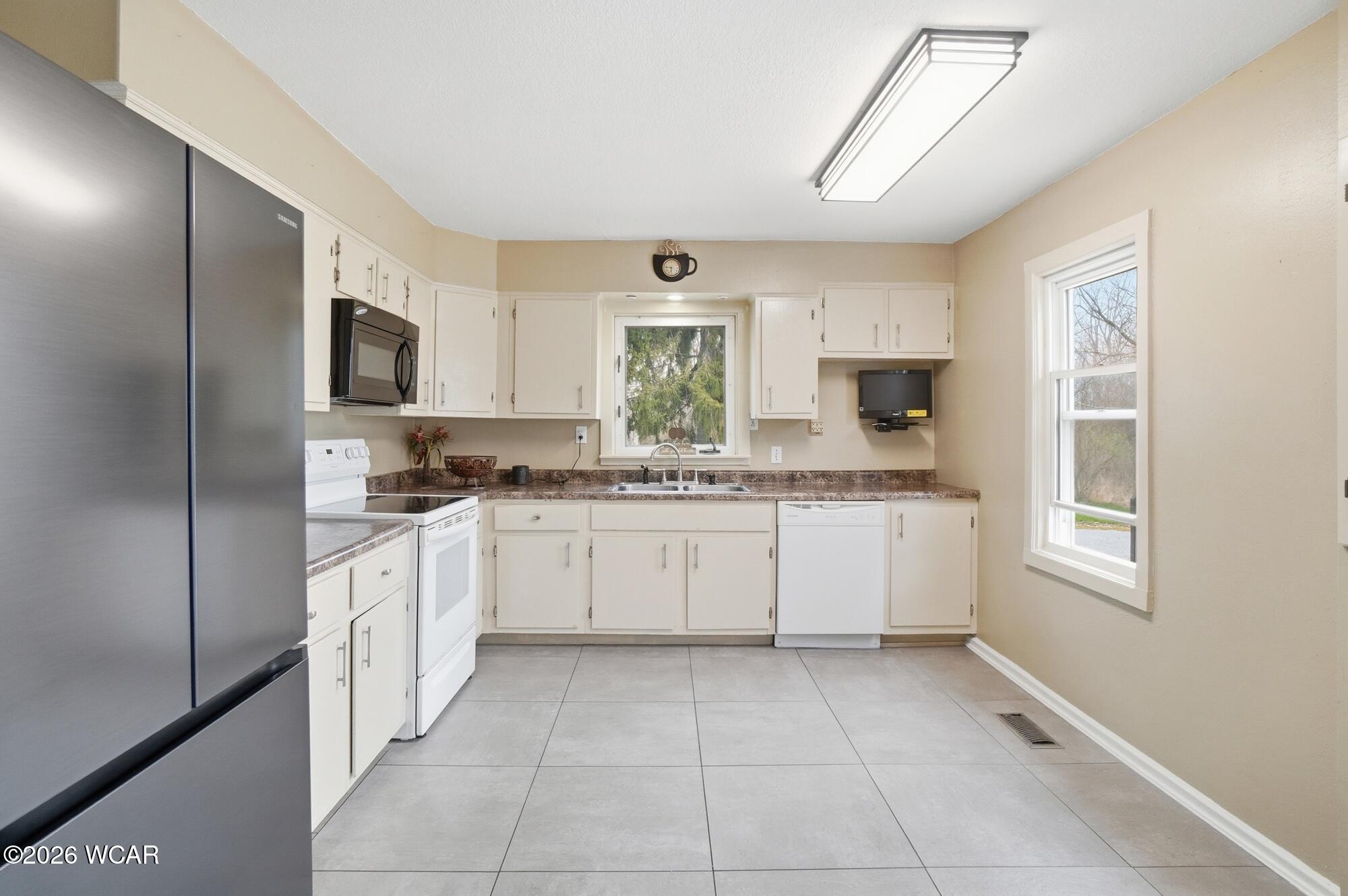 1301 Fishlock Avenue, Findlay, Ohio