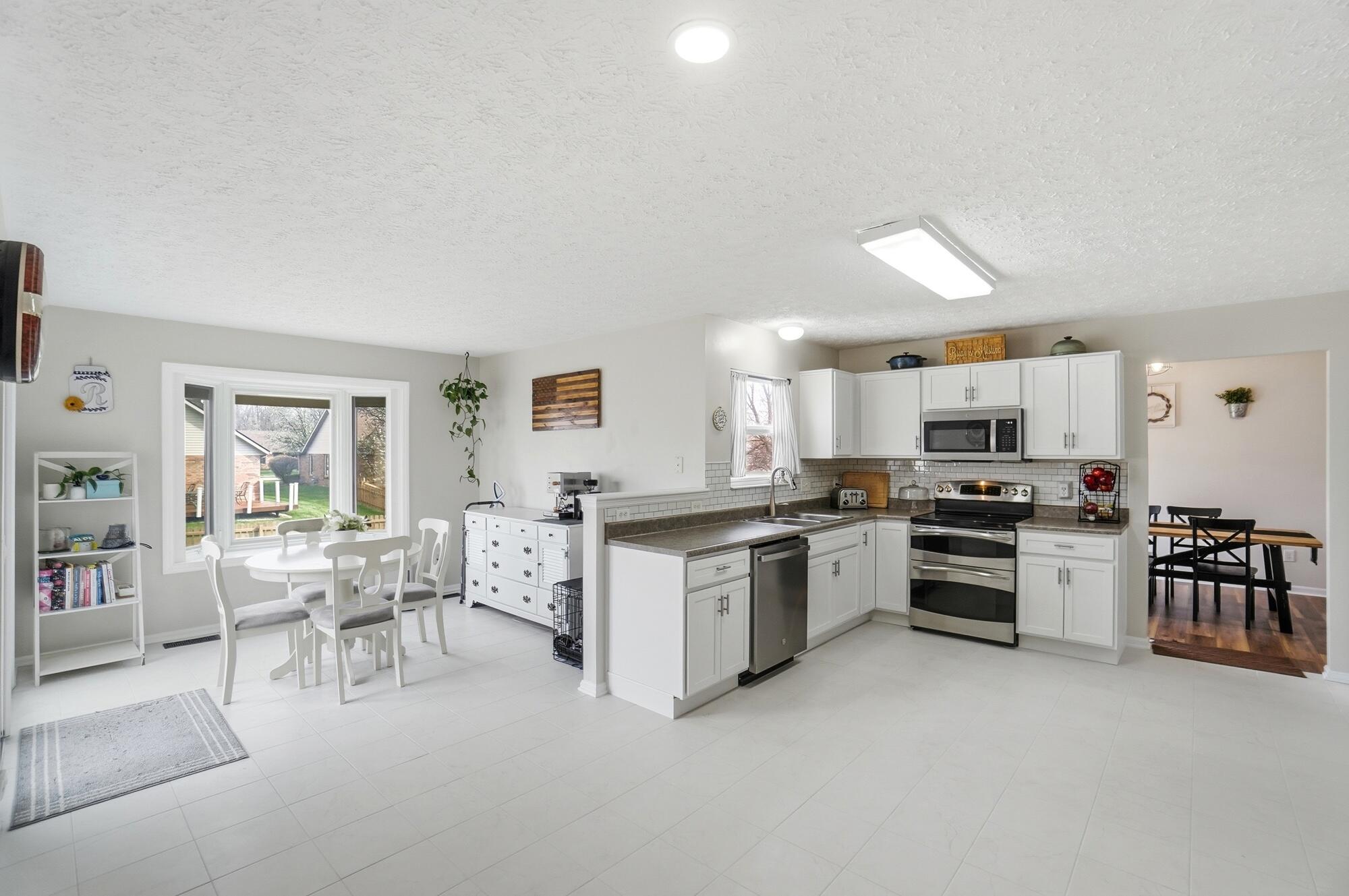 154 Concord Farm Road, Englewood, Ohio 45322