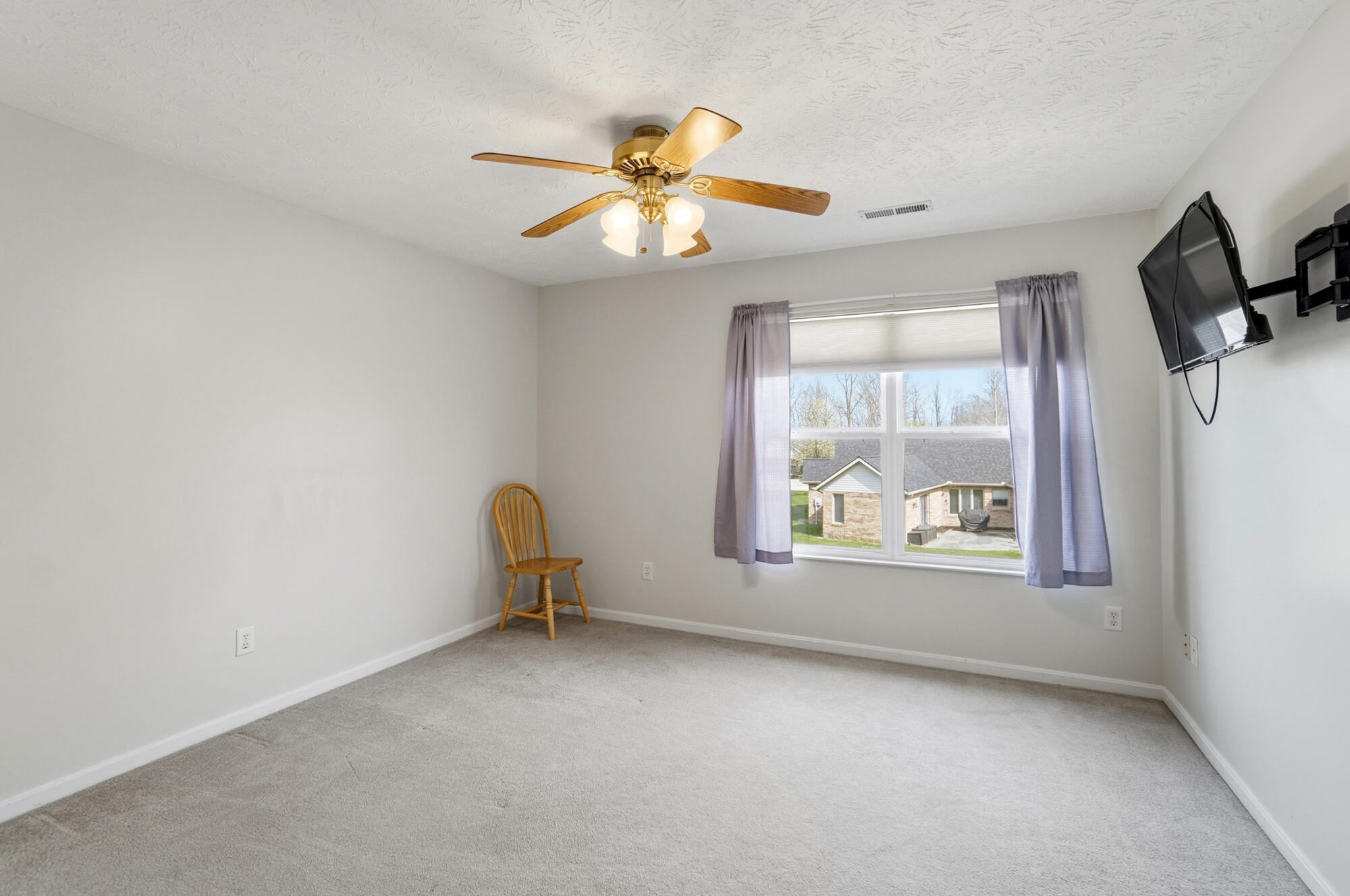 154 Concord Farm Road, Englewood, Ohio 45322