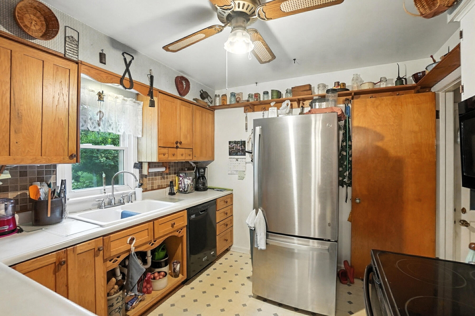 2064 Fairfield Pike, Springfield, Ohio 45502