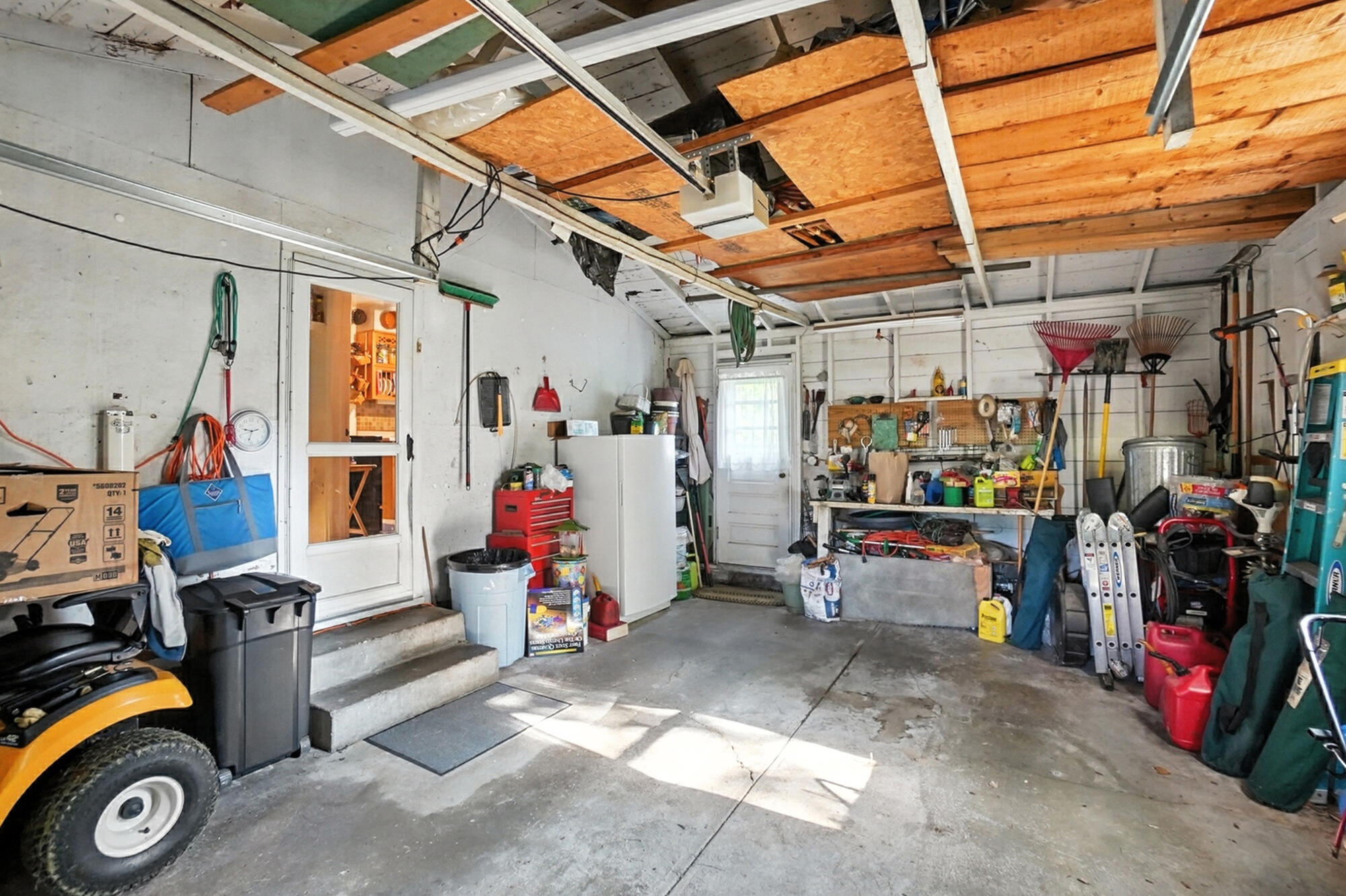 2064 Fairfield Pike, Springfield, Ohio 45502