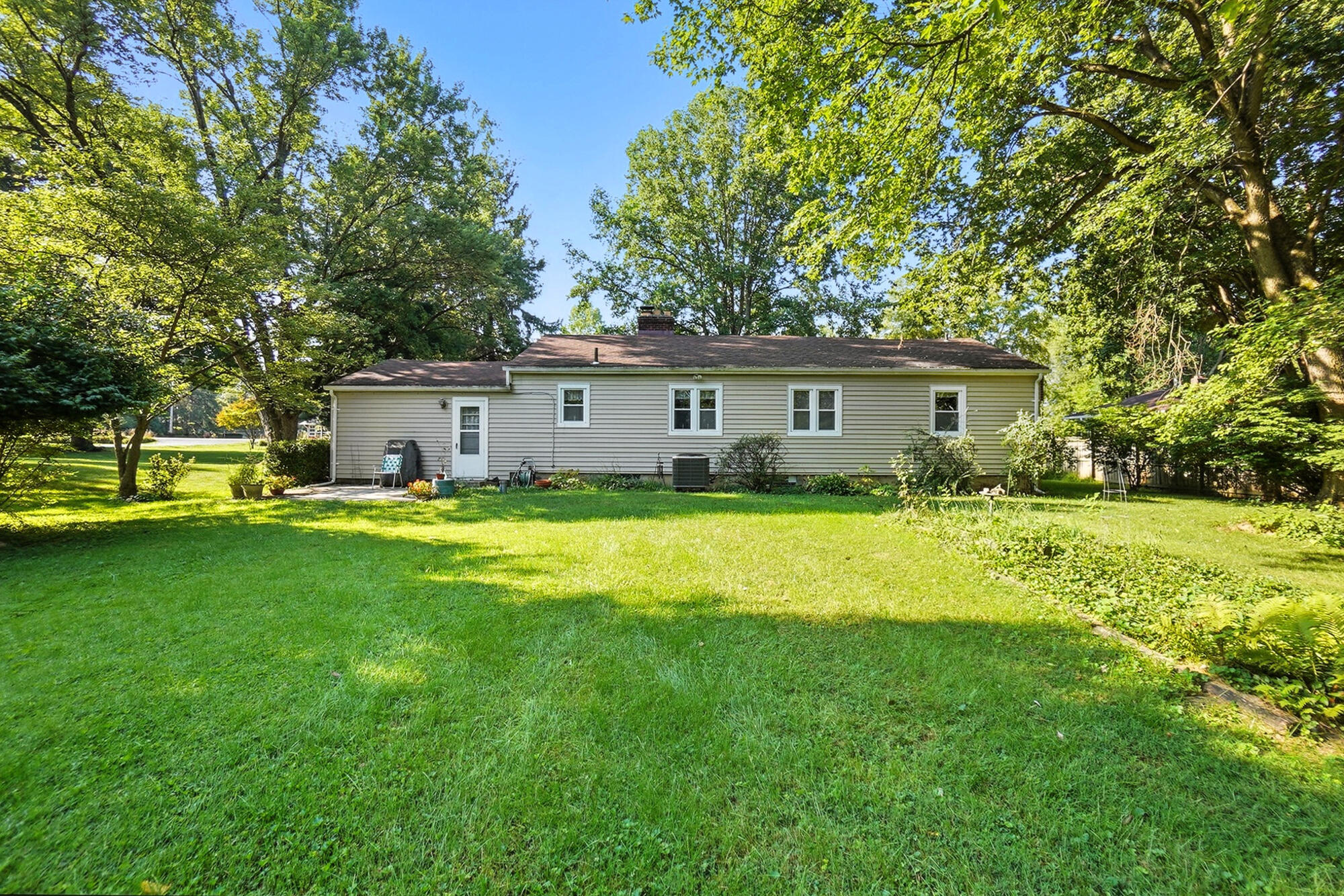 2064 Fairfield Pike, Springfield, Ohio 45502