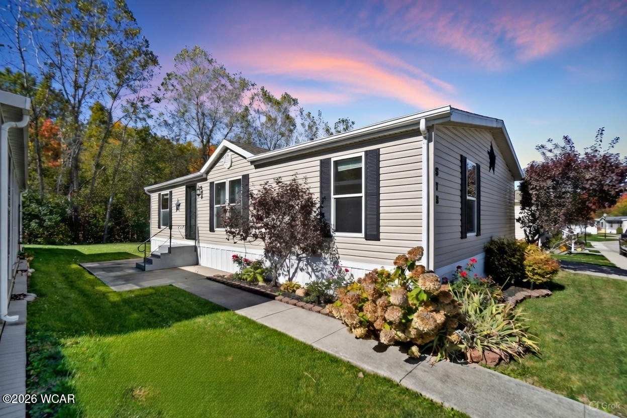 573 Waterview Circle, Lima, Ohio