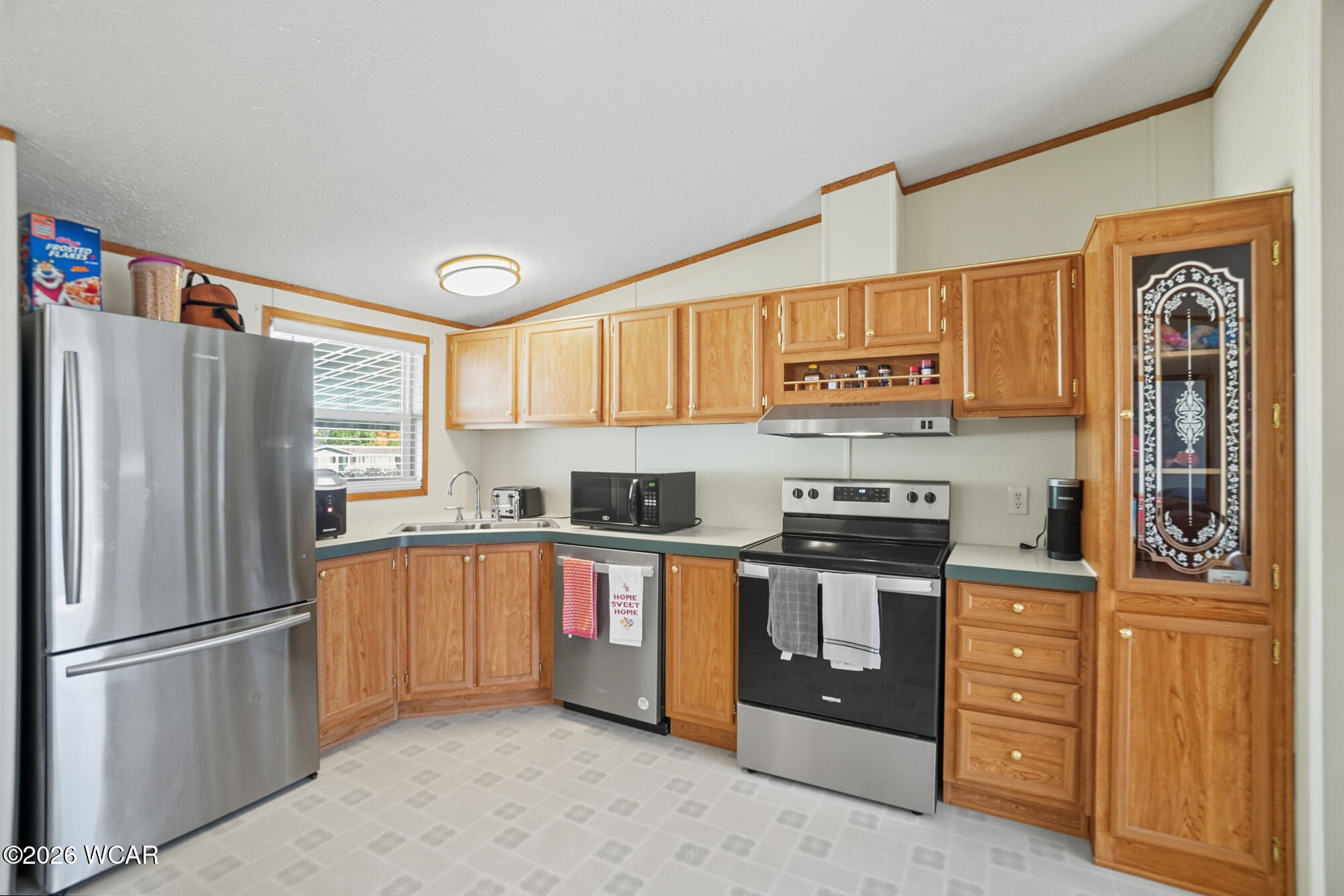 573 Waterview Circle, Lima, Ohio