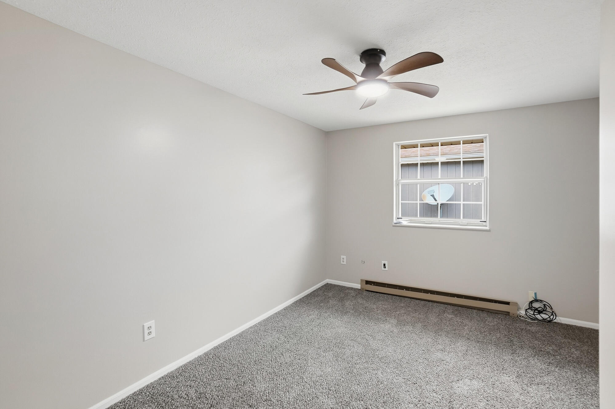 1052 Cheyenne Avenue, Springfield, Ohio 45503