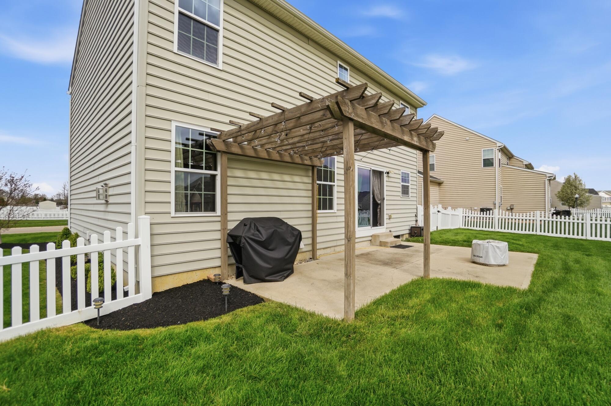 1204 Senna Street, Tipp City, Ohio 45371