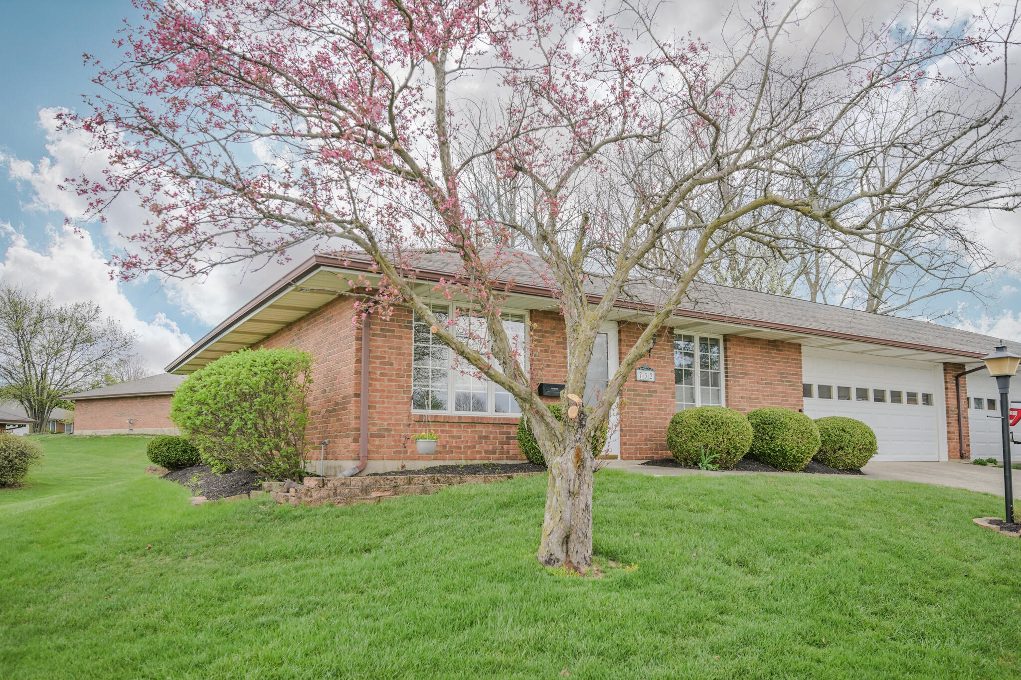 732 Grandview Drive, Springfield, Ohio 45503