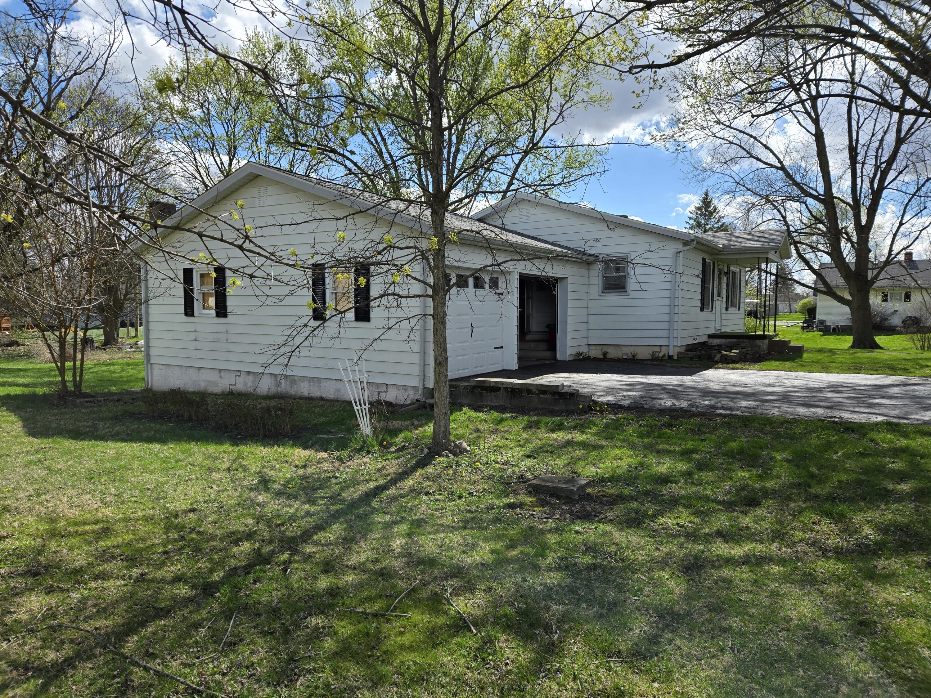 151 Pleasant Street, De Graff, Ohio 43318